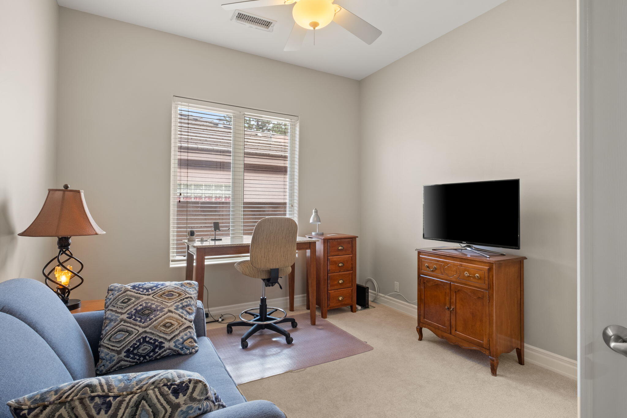 12700 DESERT MARIGOLD Lane NE