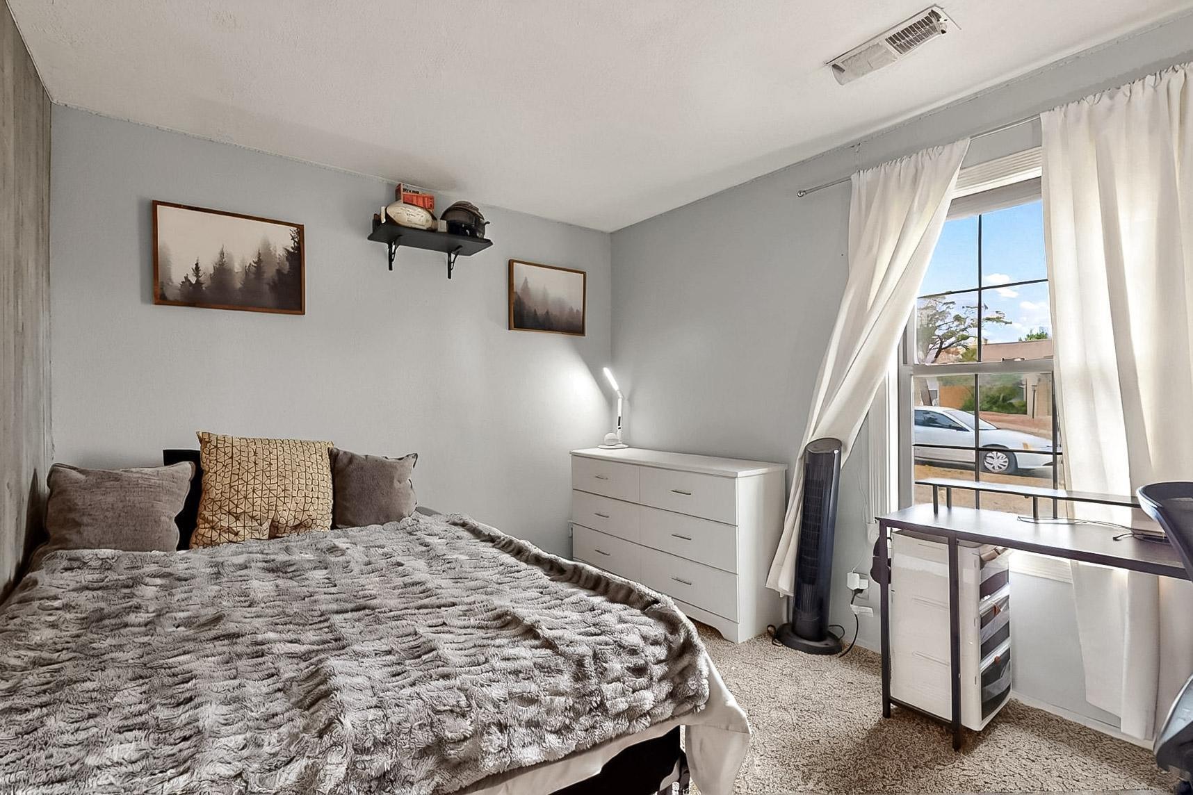 811 BUCKBOARD Road SE