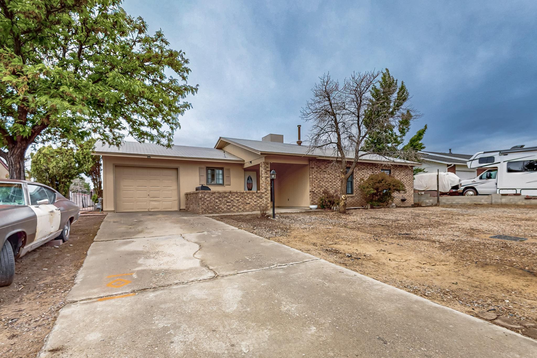 811 BUCKBOARD Road SE