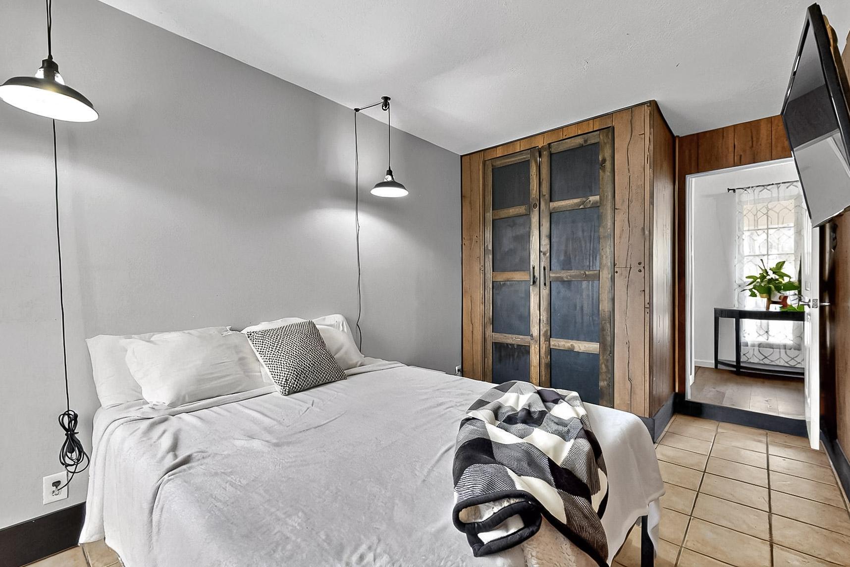 811 BUCKBOARD Road SE