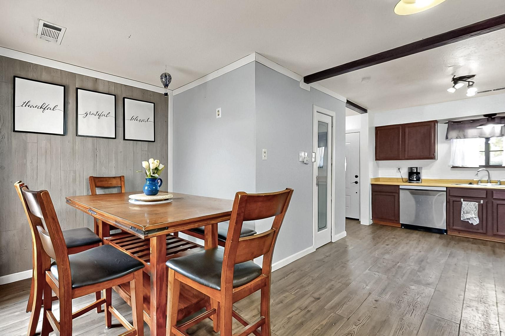 811 BUCKBOARD Road SE