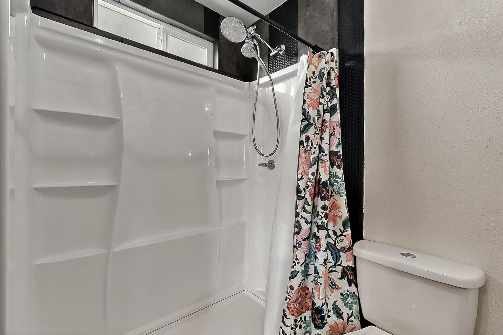 811 BUCKBOARD Road SE