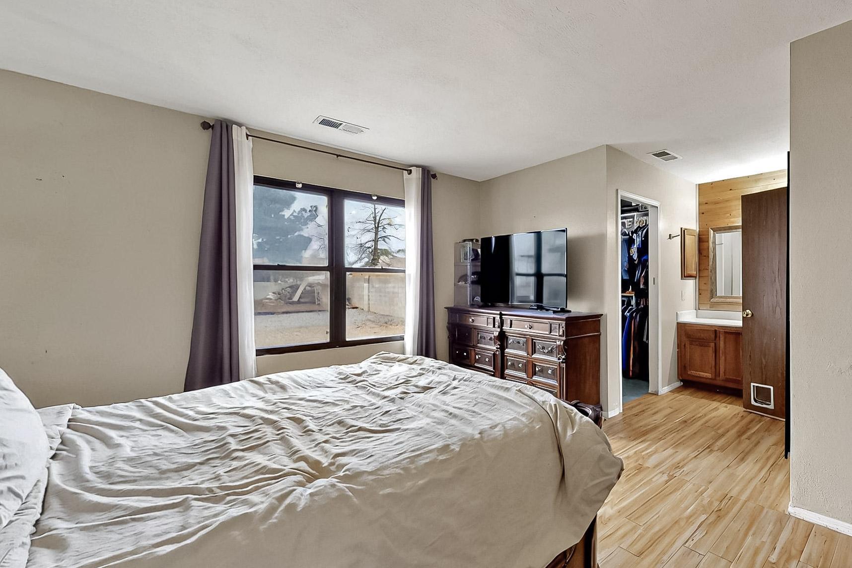 811 BUCKBOARD Road SE