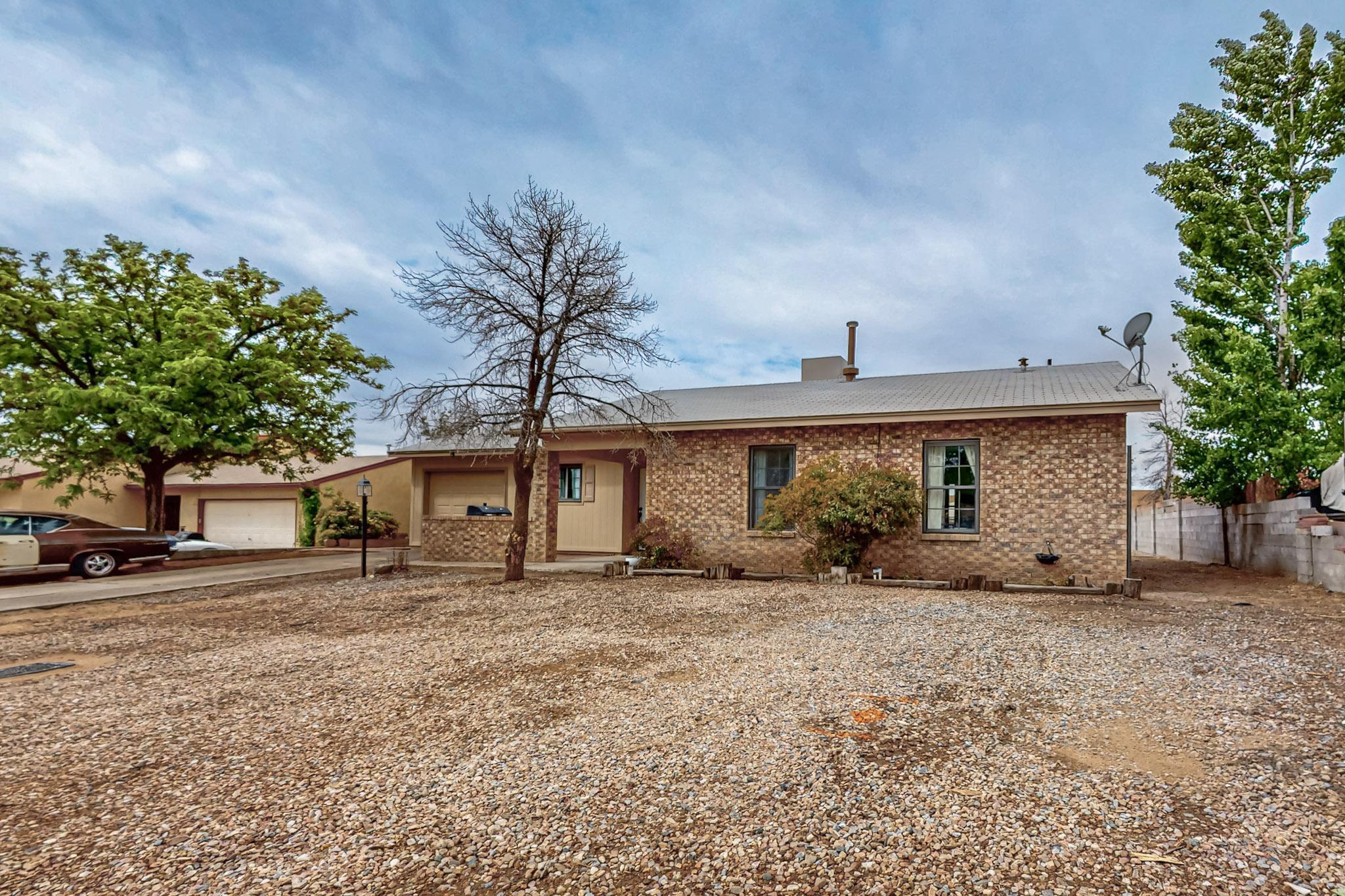 811 BUCKBOARD Road SE