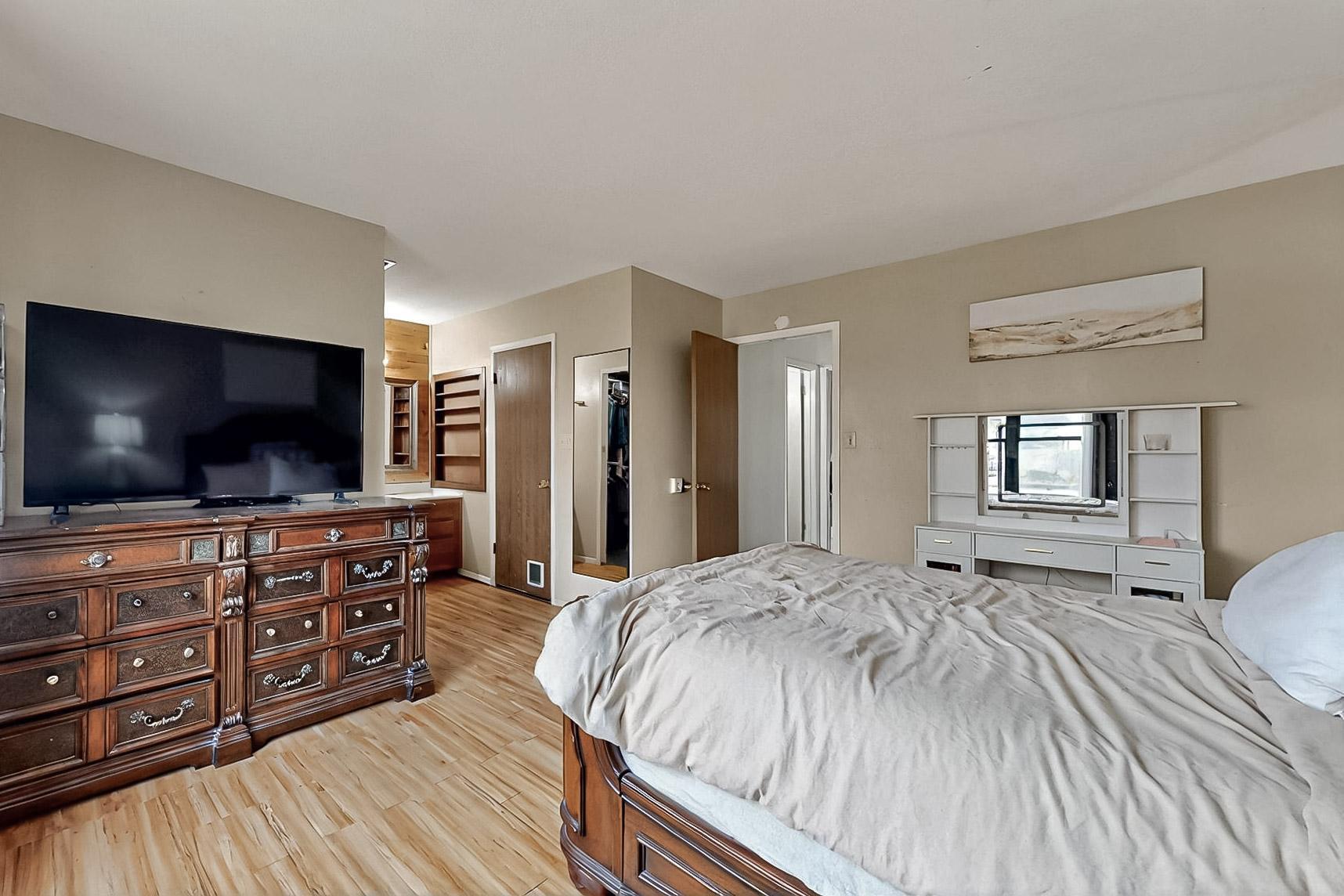 811 BUCKBOARD Road SE