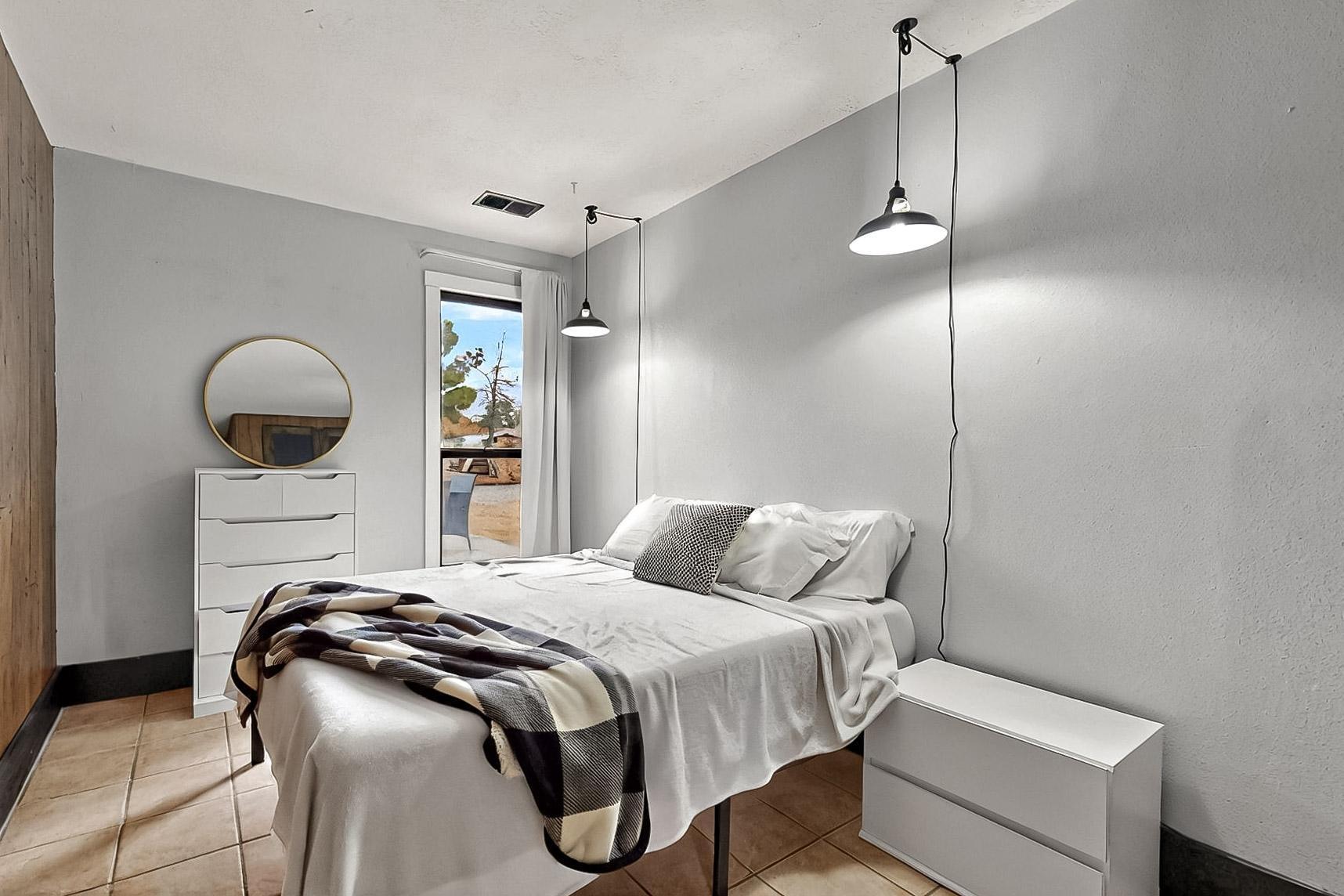 811 BUCKBOARD Road SE