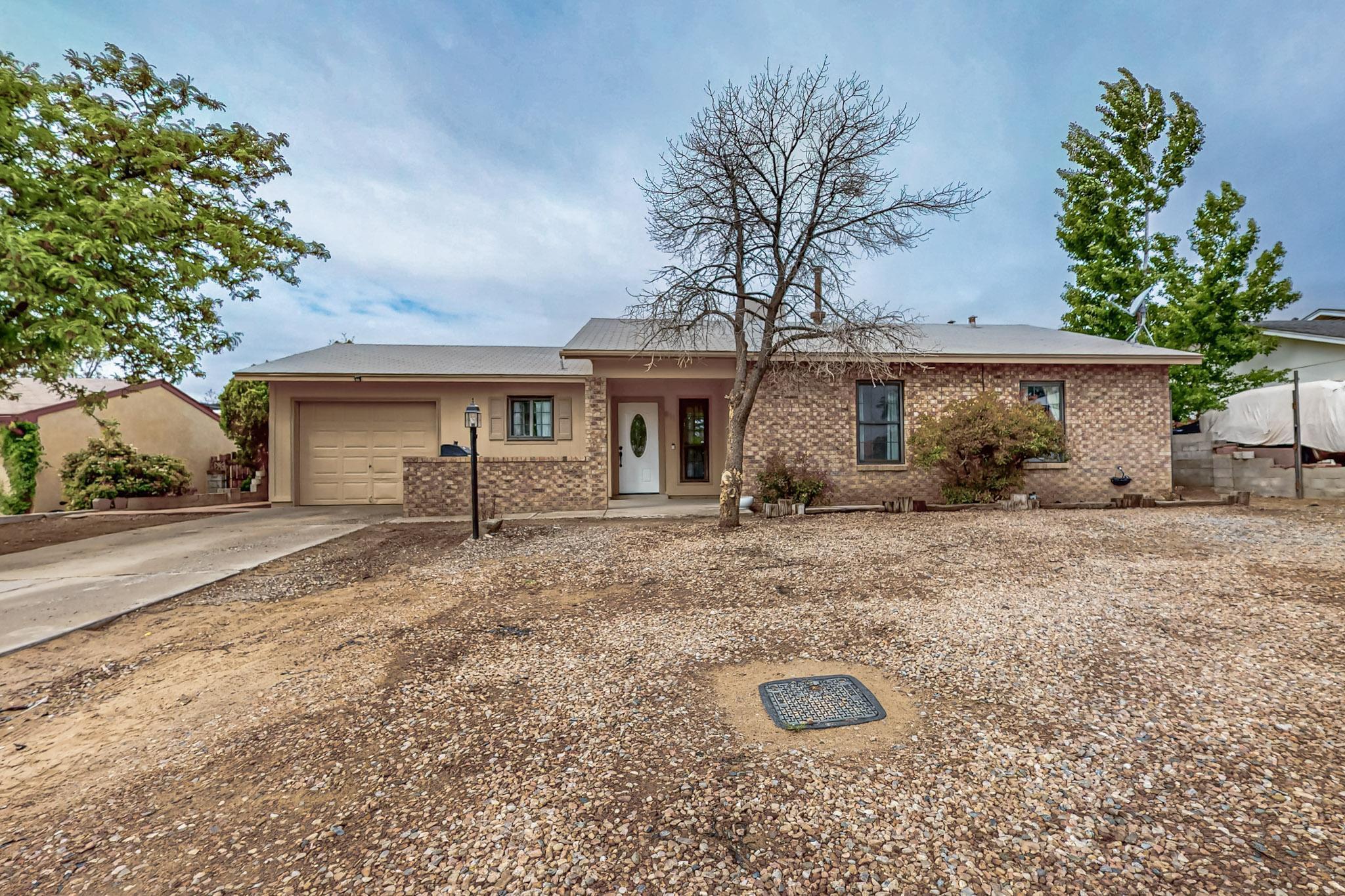 811 BUCKBOARD Road SE