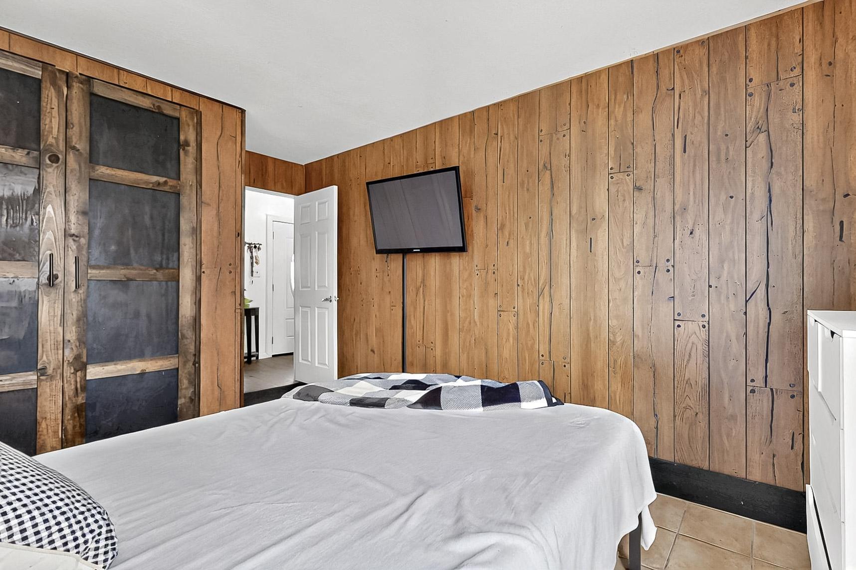 811 BUCKBOARD Road SE