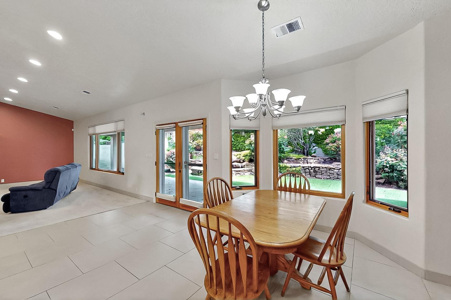 6924 BRANDYWINE Loop NE