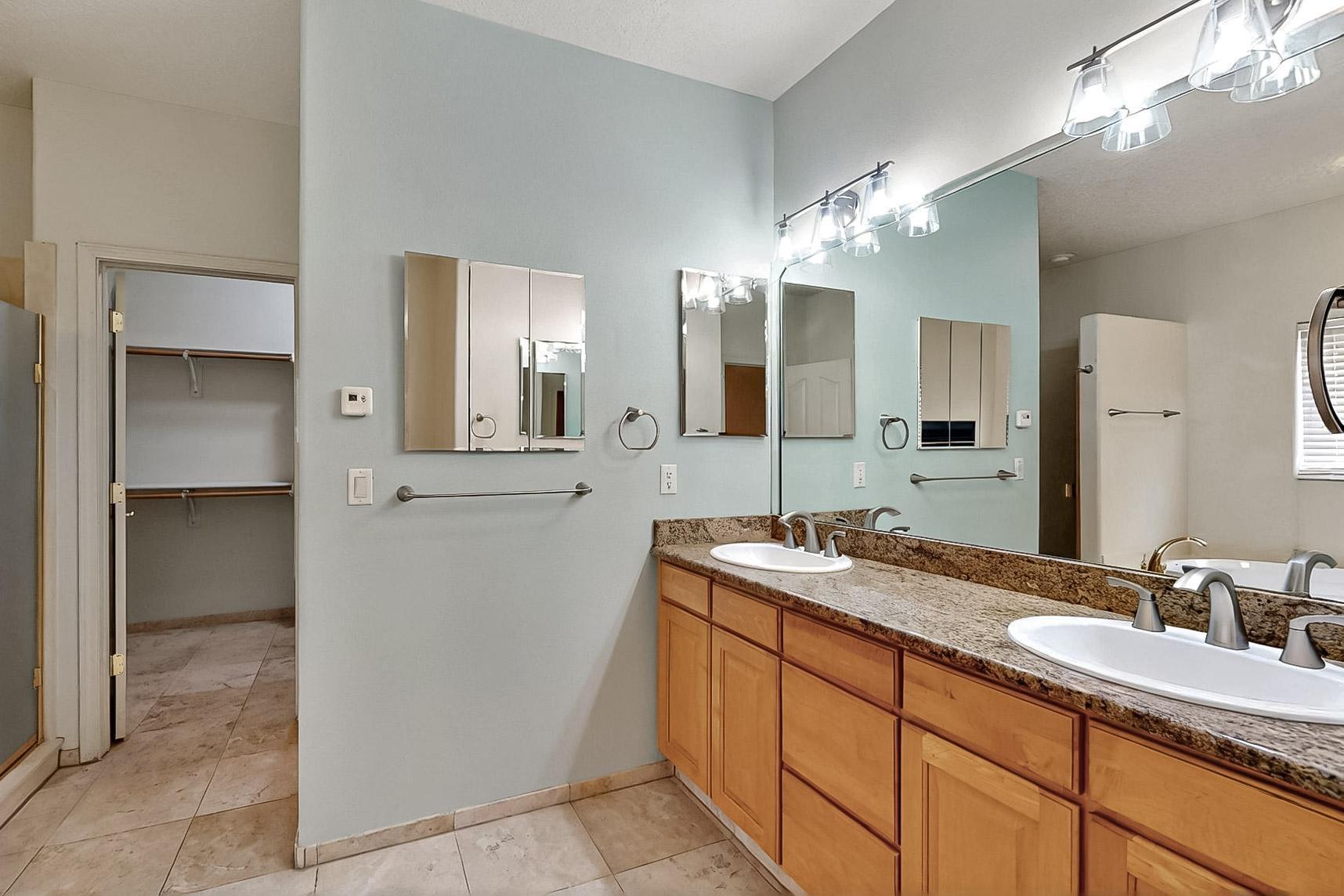 6924 BRANDYWINE Loop NE