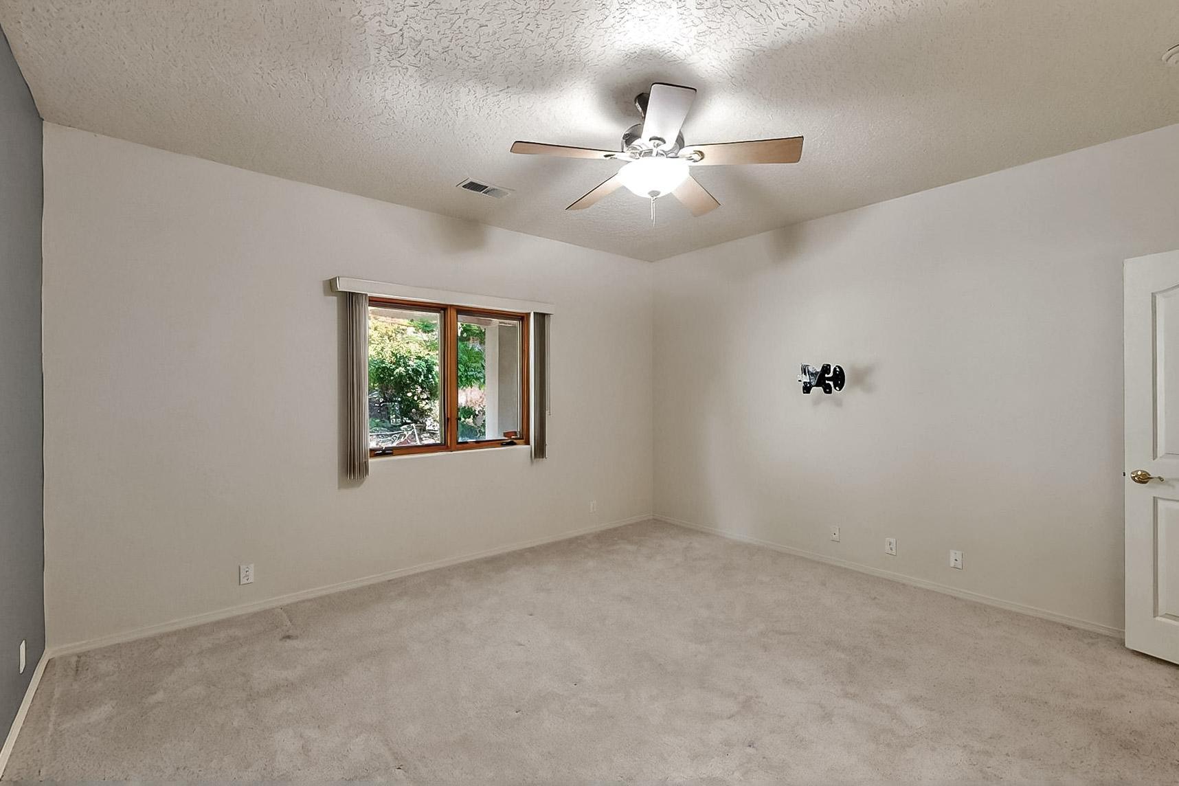 6924 BRANDYWINE Loop NE