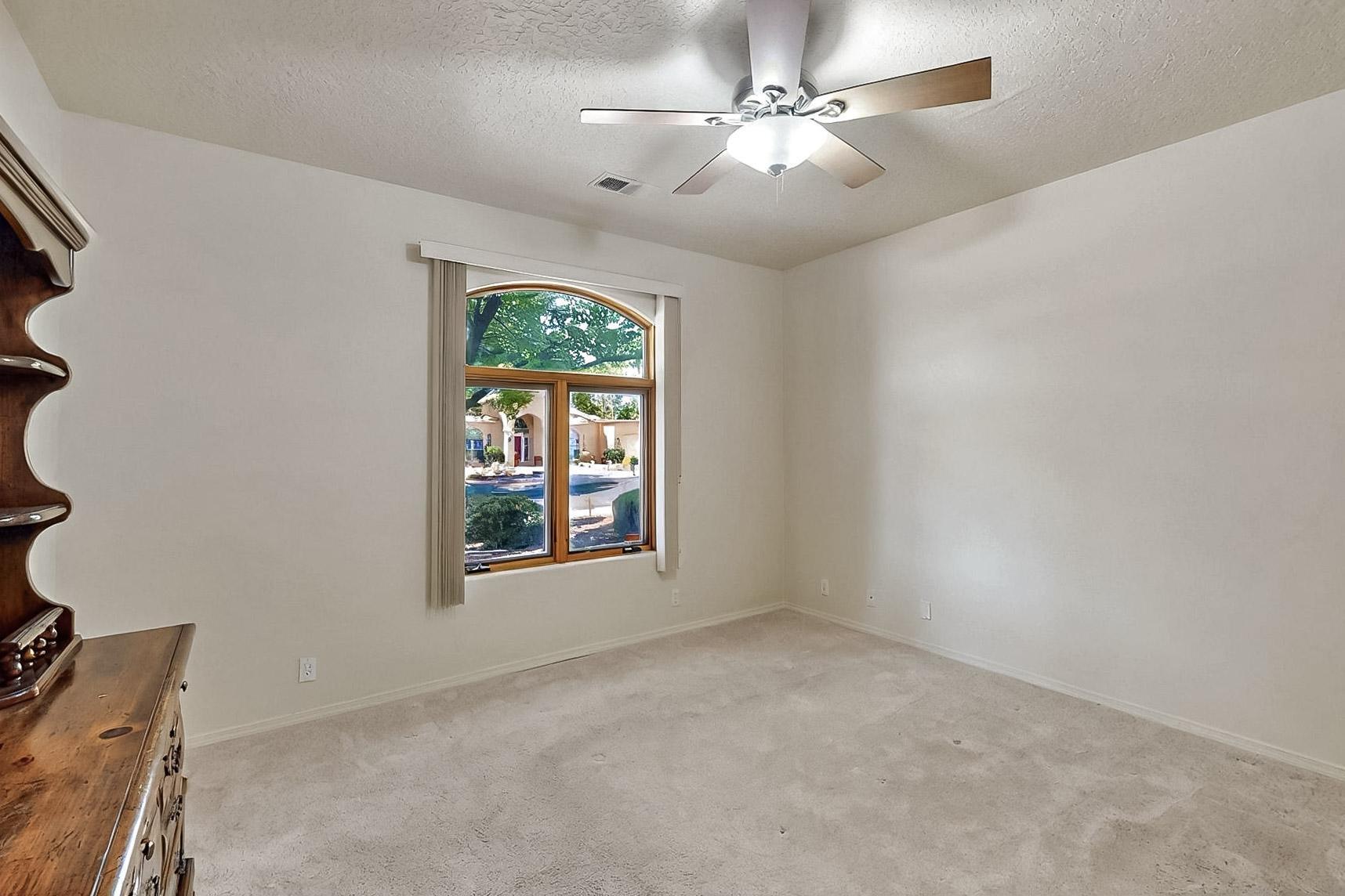 6924 BRANDYWINE Loop NE