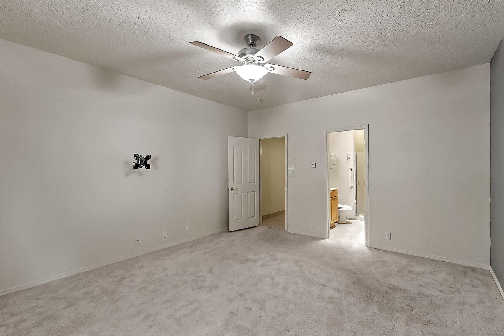 6924 BRANDYWINE Loop NE