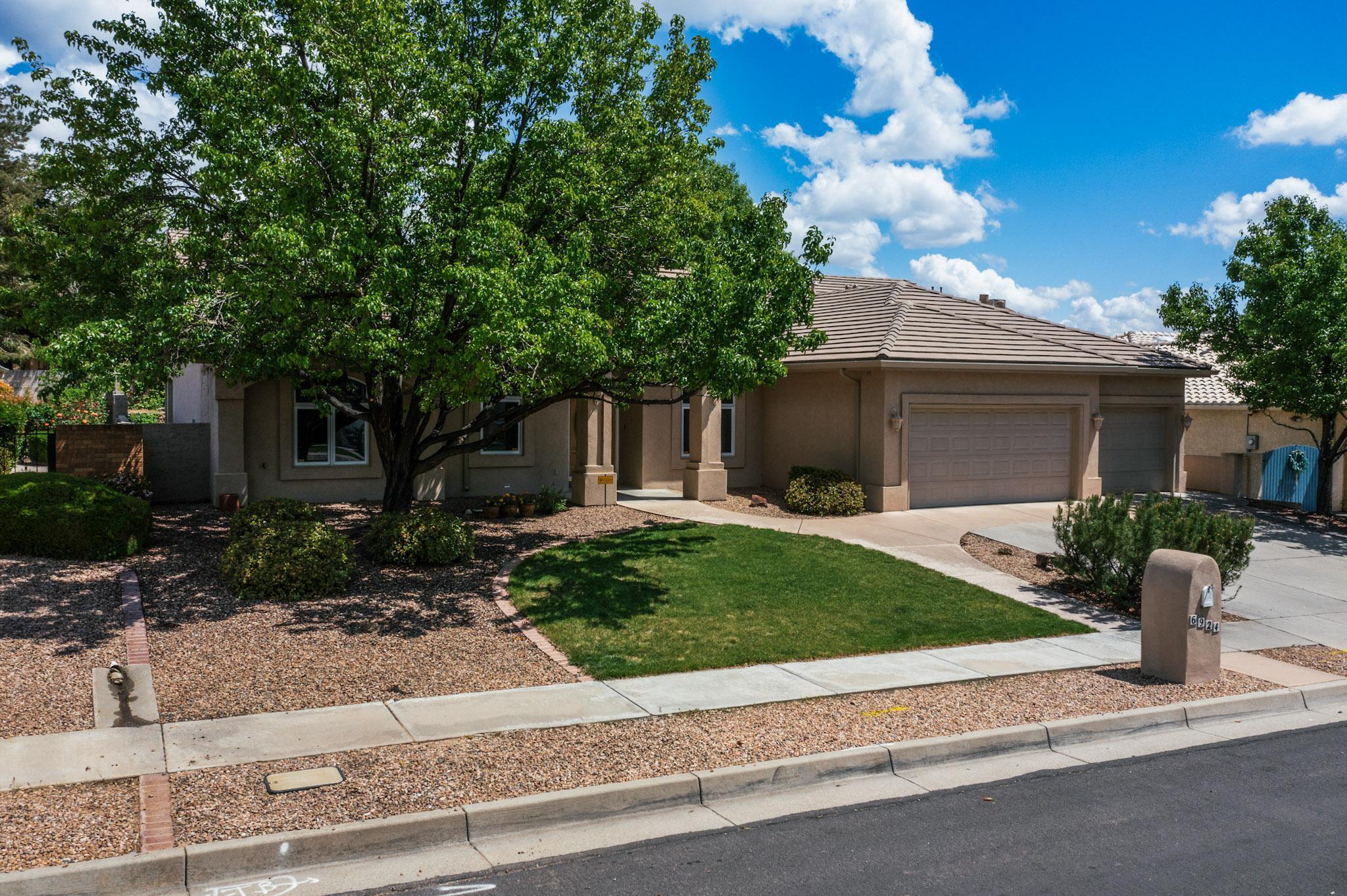 6924 BRANDYWINE Loop NE