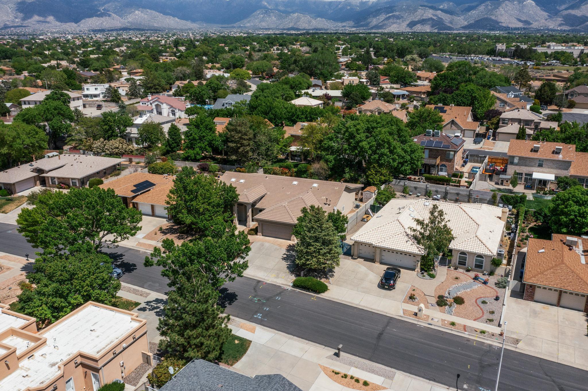 6924 BRANDYWINE Loop NE