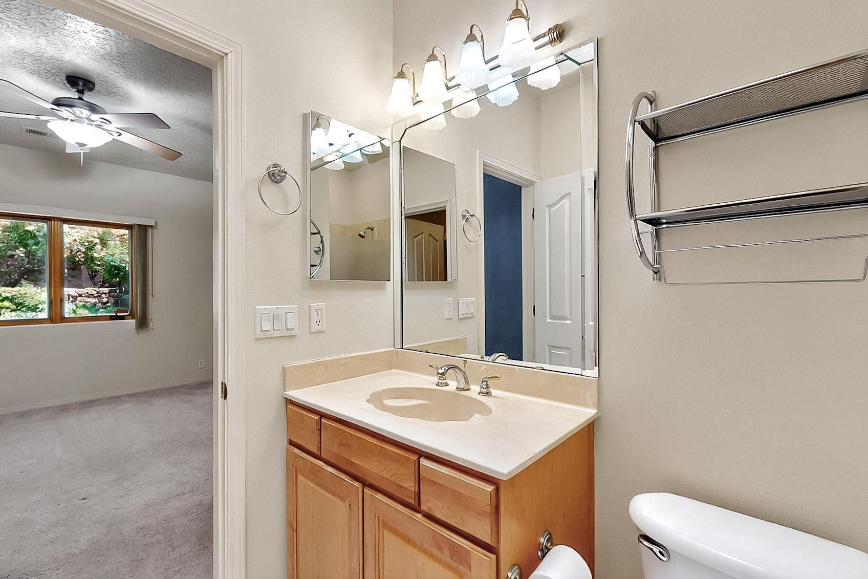 6924 BRANDYWINE Loop NE