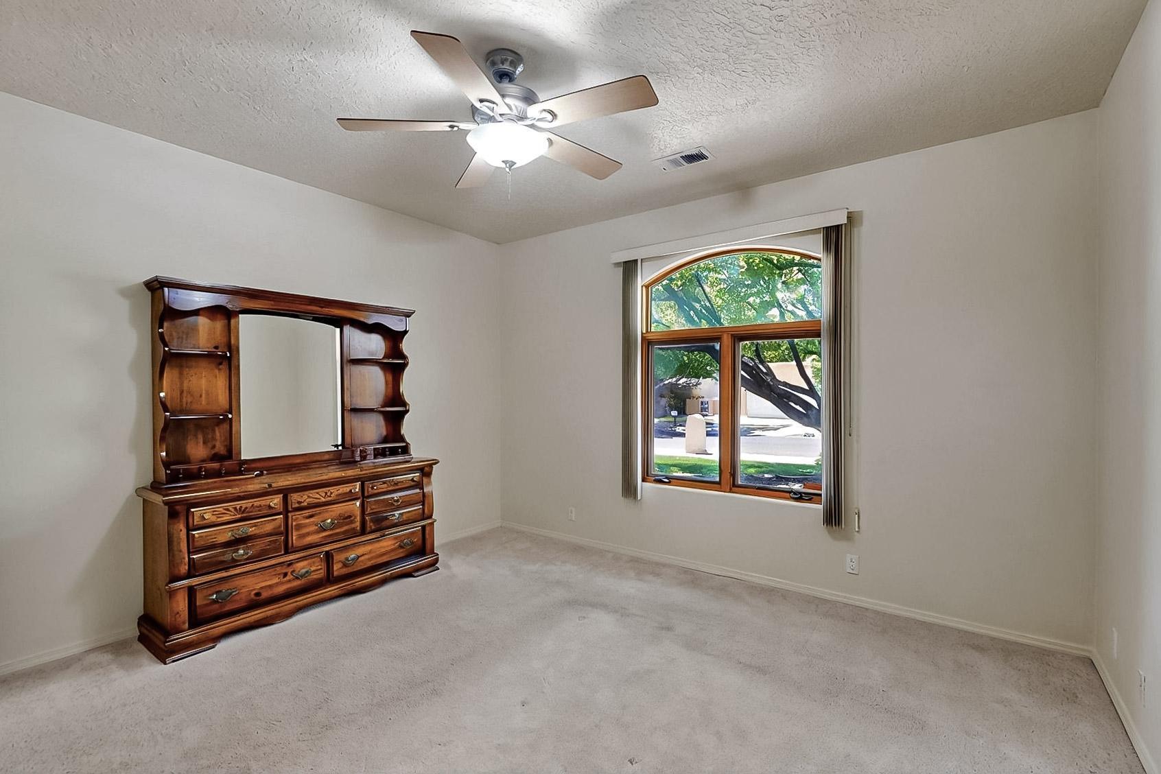 6924 BRANDYWINE Loop NE