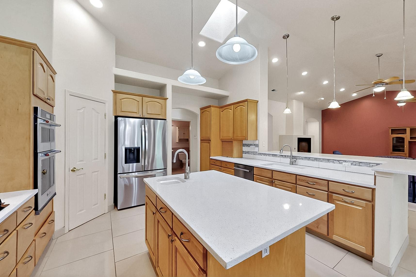 6924 BRANDYWINE Loop NE