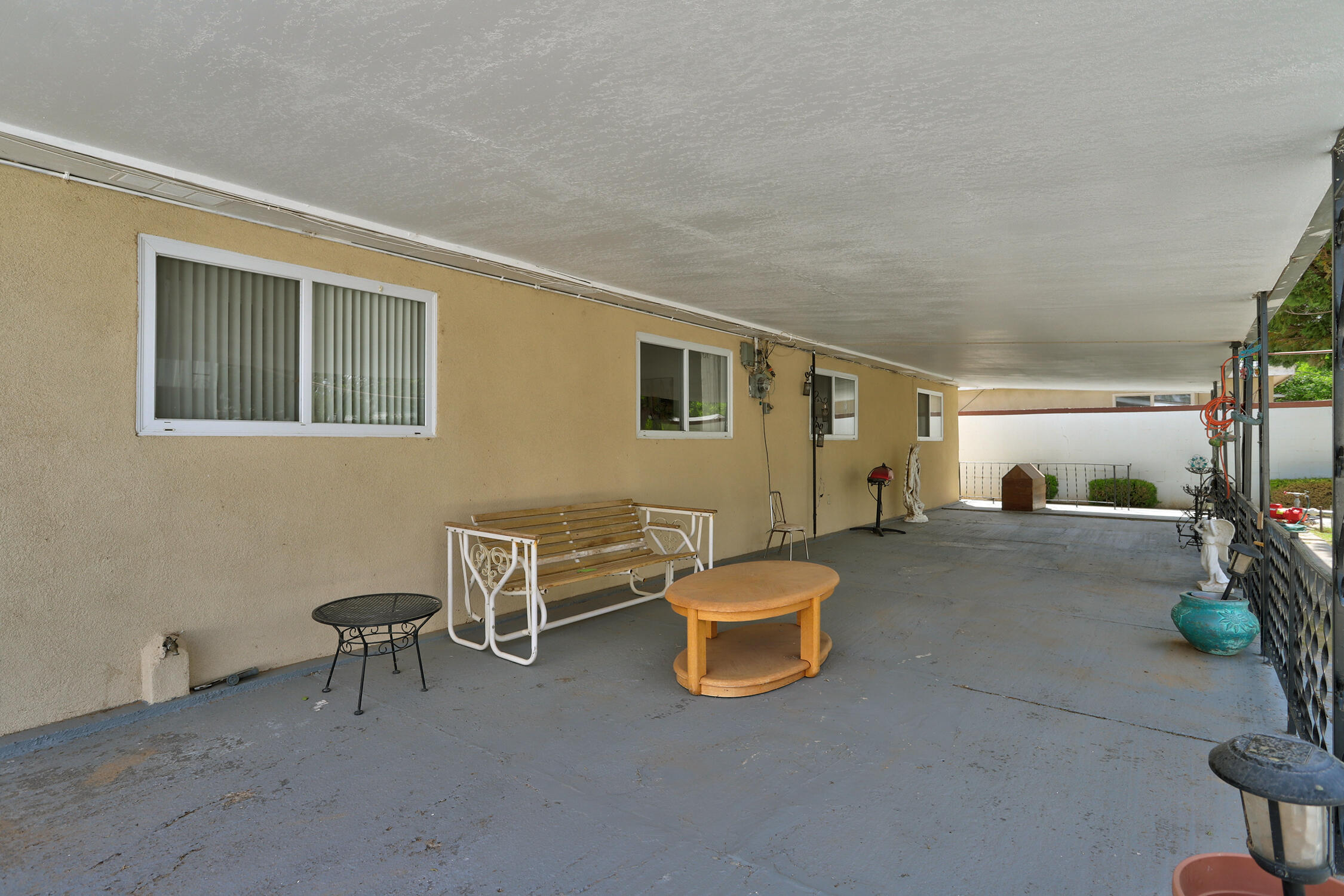 2807 DESERT GARDEN Lane SW