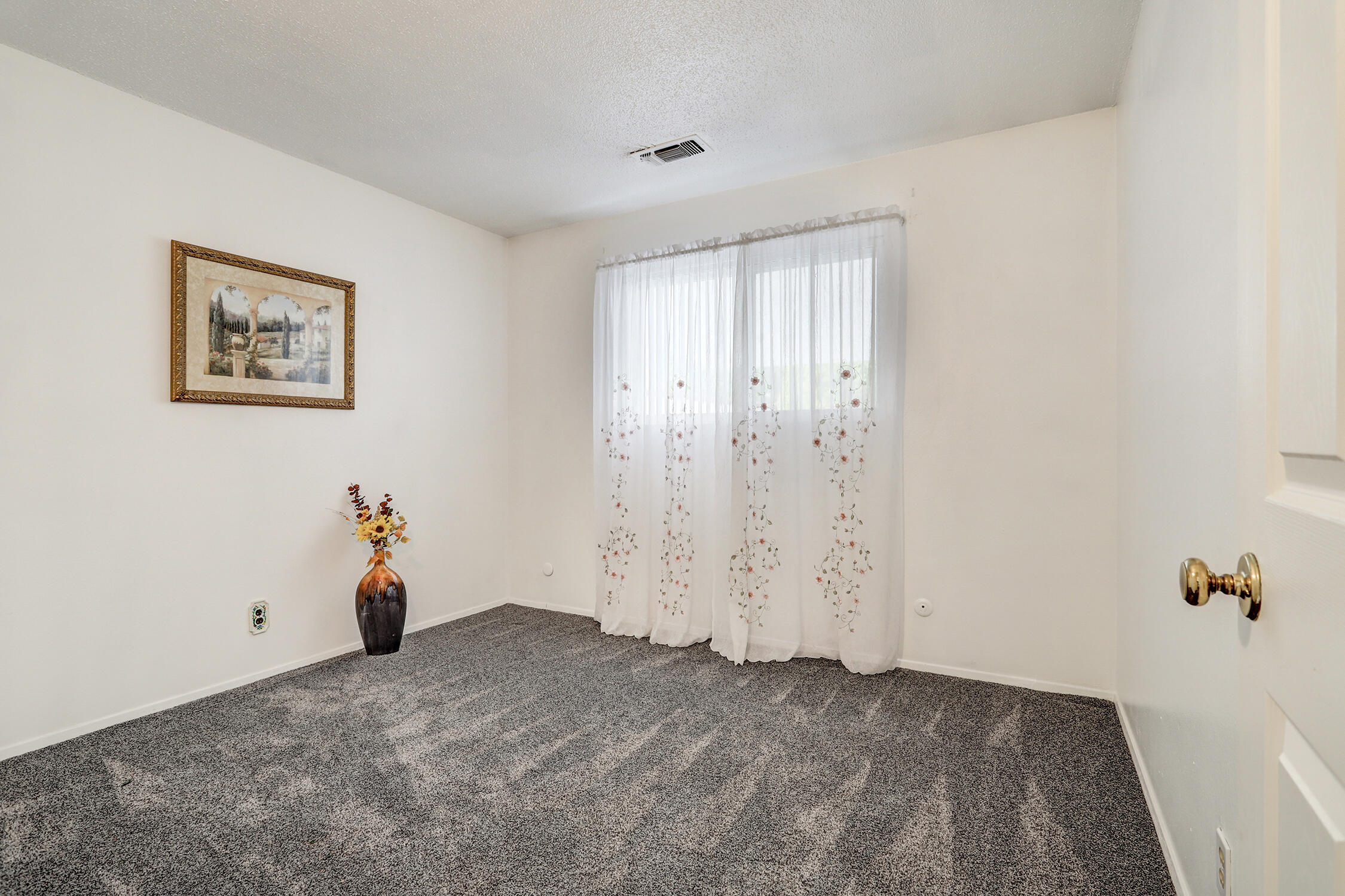 2807 DESERT GARDEN Lane SW