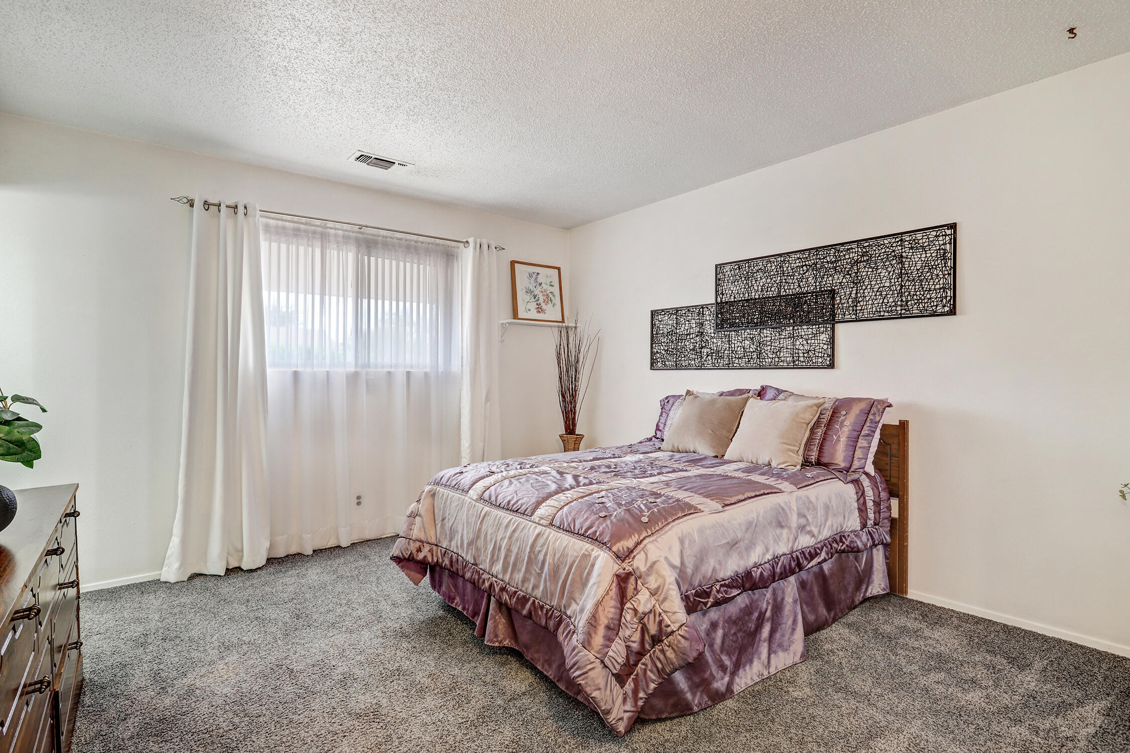 2807 DESERT GARDEN Lane SW