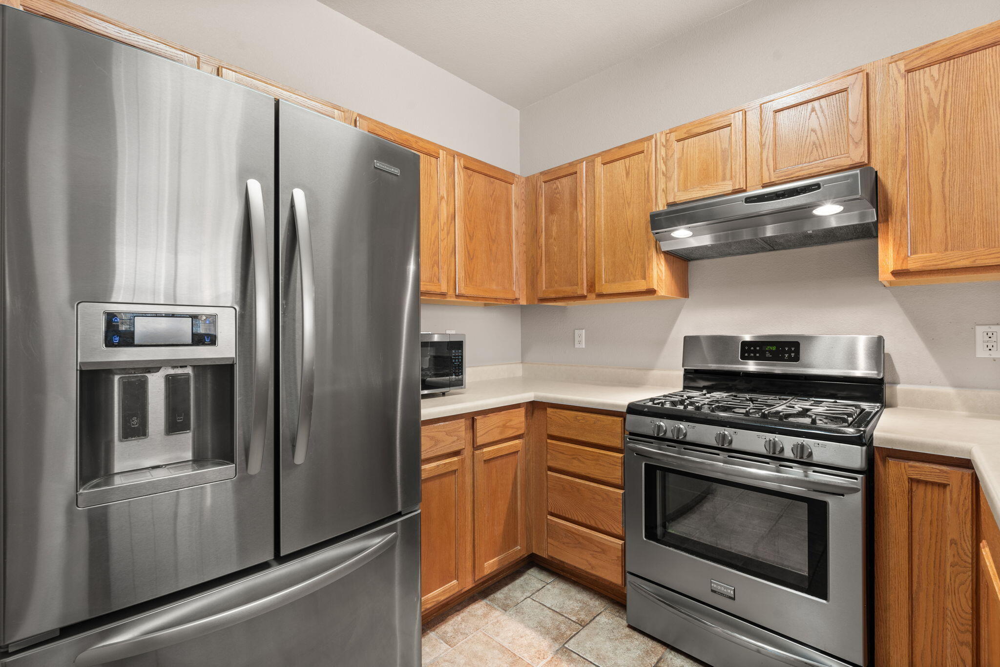 5236 NA PALI Street NE