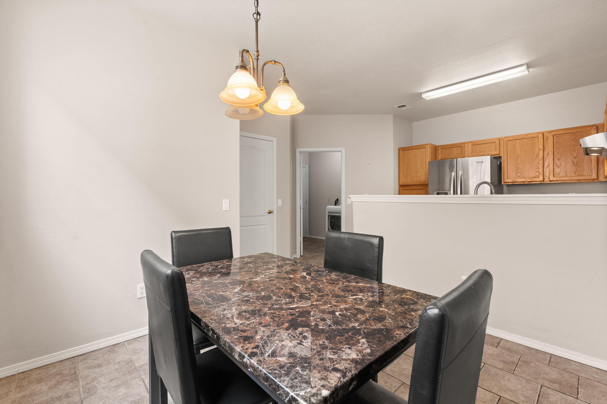 5236 NA PALI Street NE