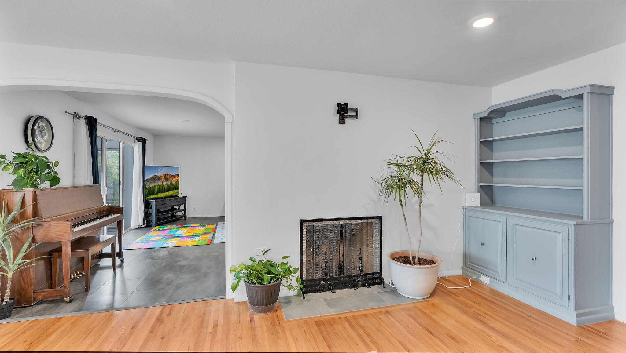 806 LAMP POST Circle SE