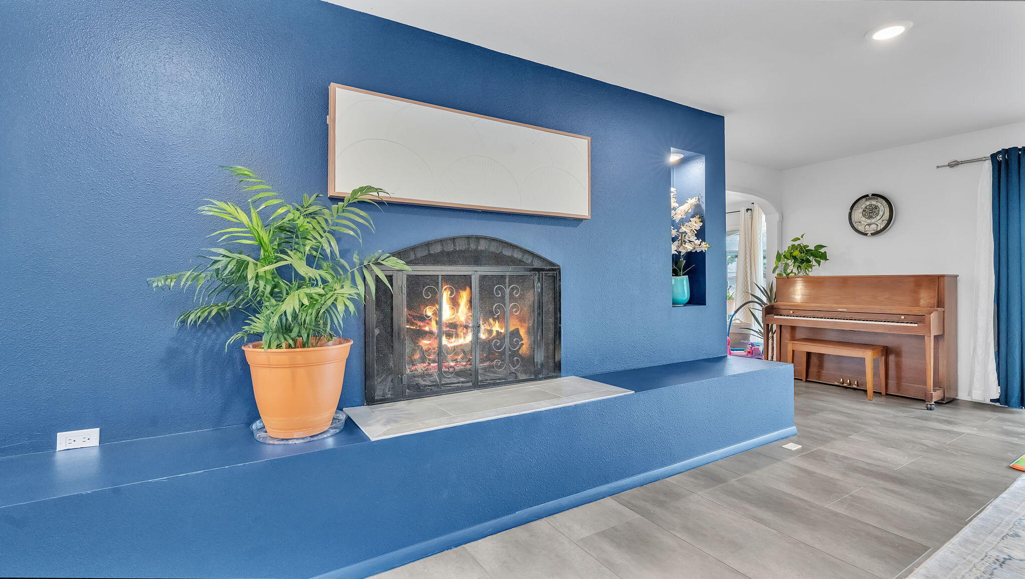 806 LAMP POST Circle SE