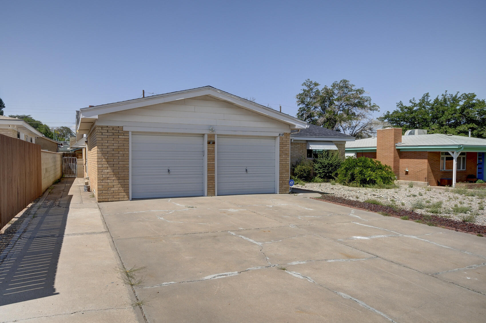 717 TRUMAN Street NE