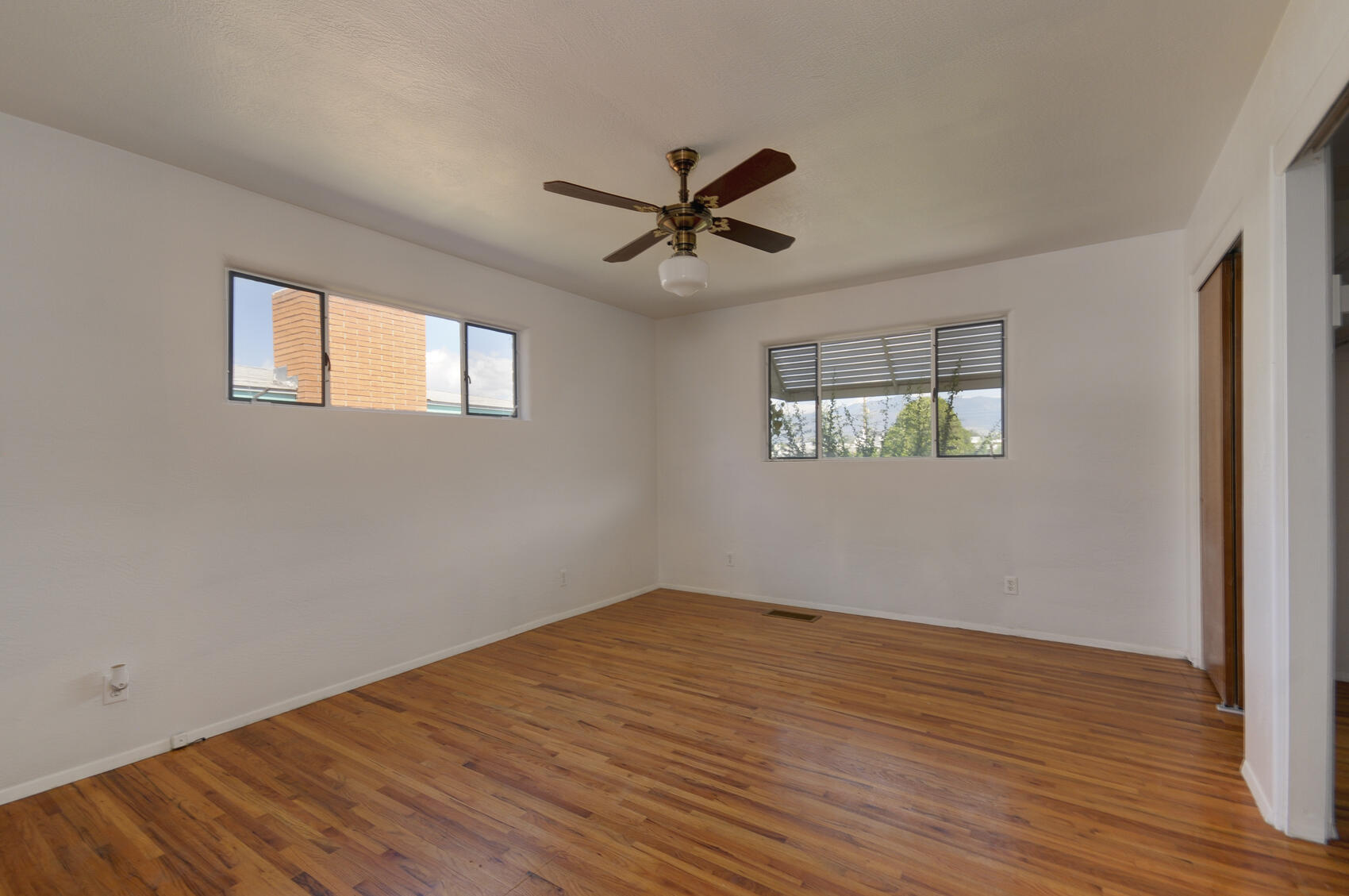 717 TRUMAN Street NE