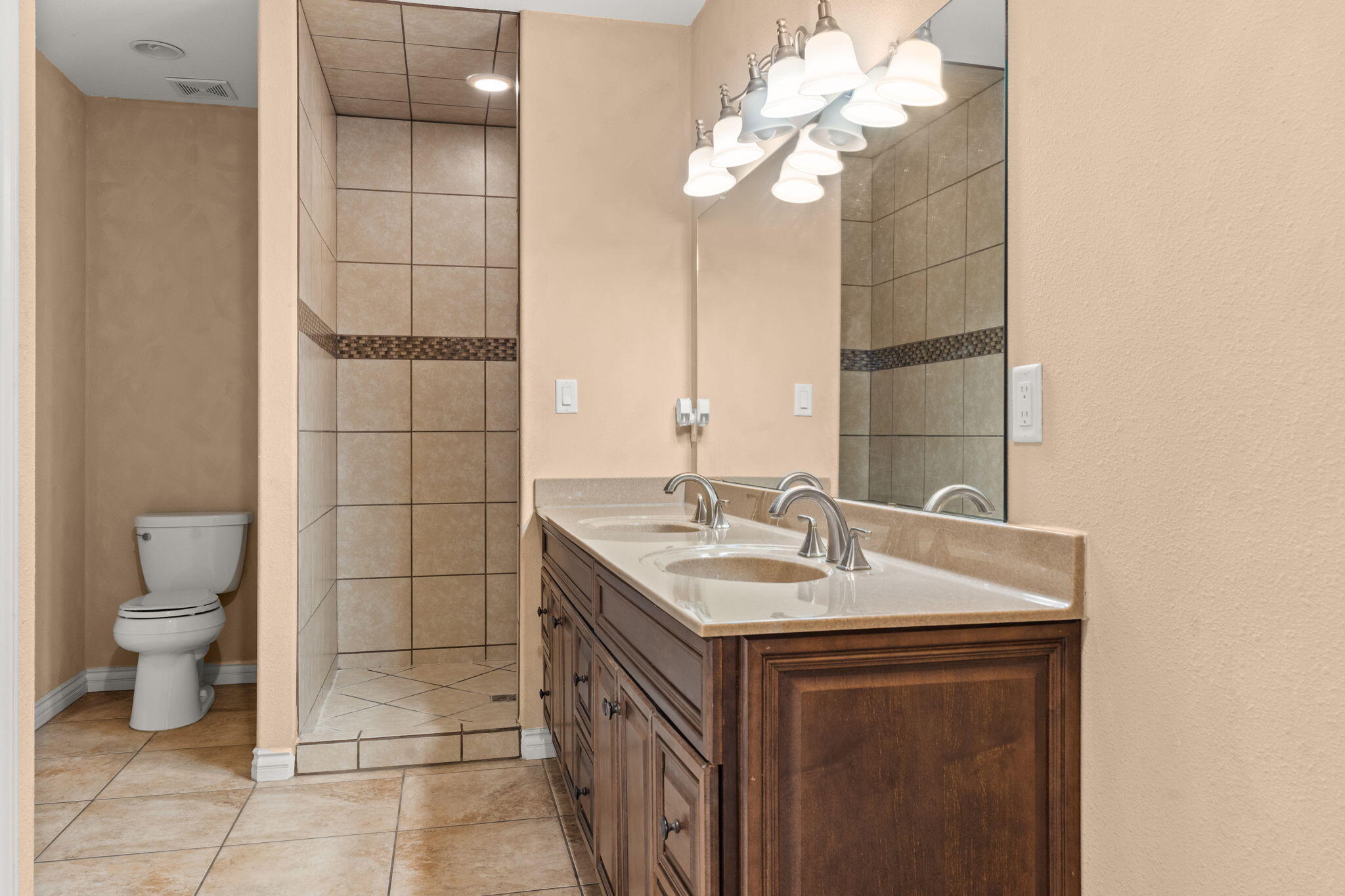 10401 KAREN Avenue NE