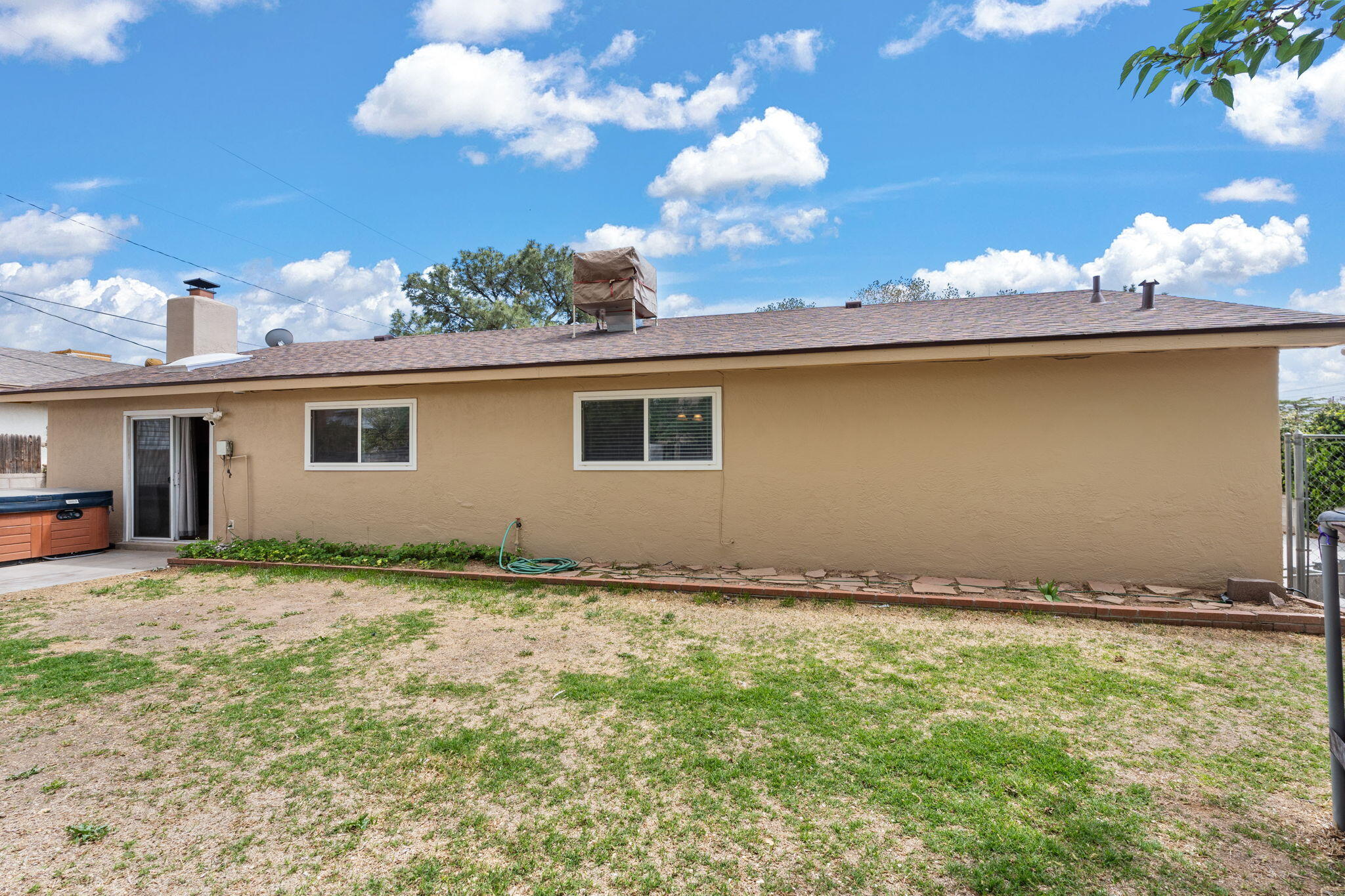 10401 KAREN Avenue NE