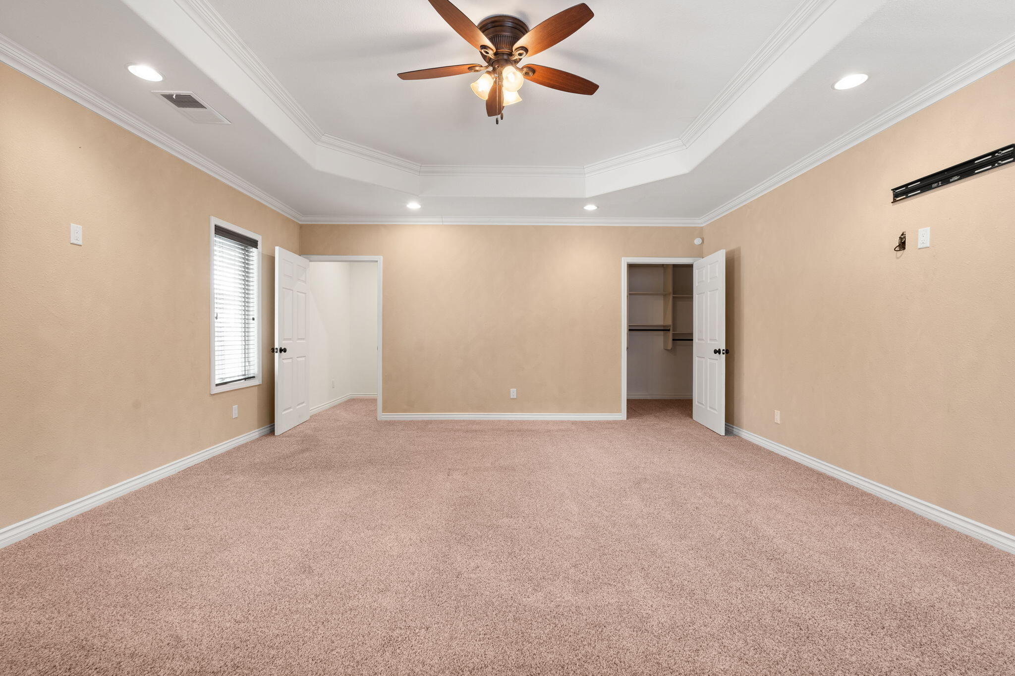 10401 KAREN Avenue NE