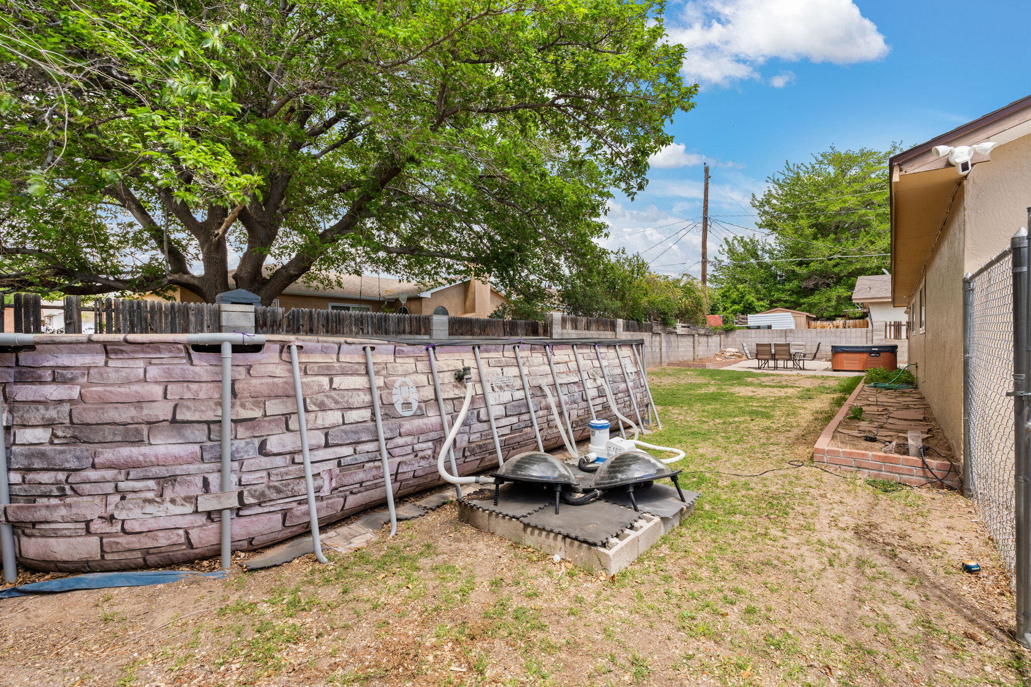 10401 KAREN Avenue NE