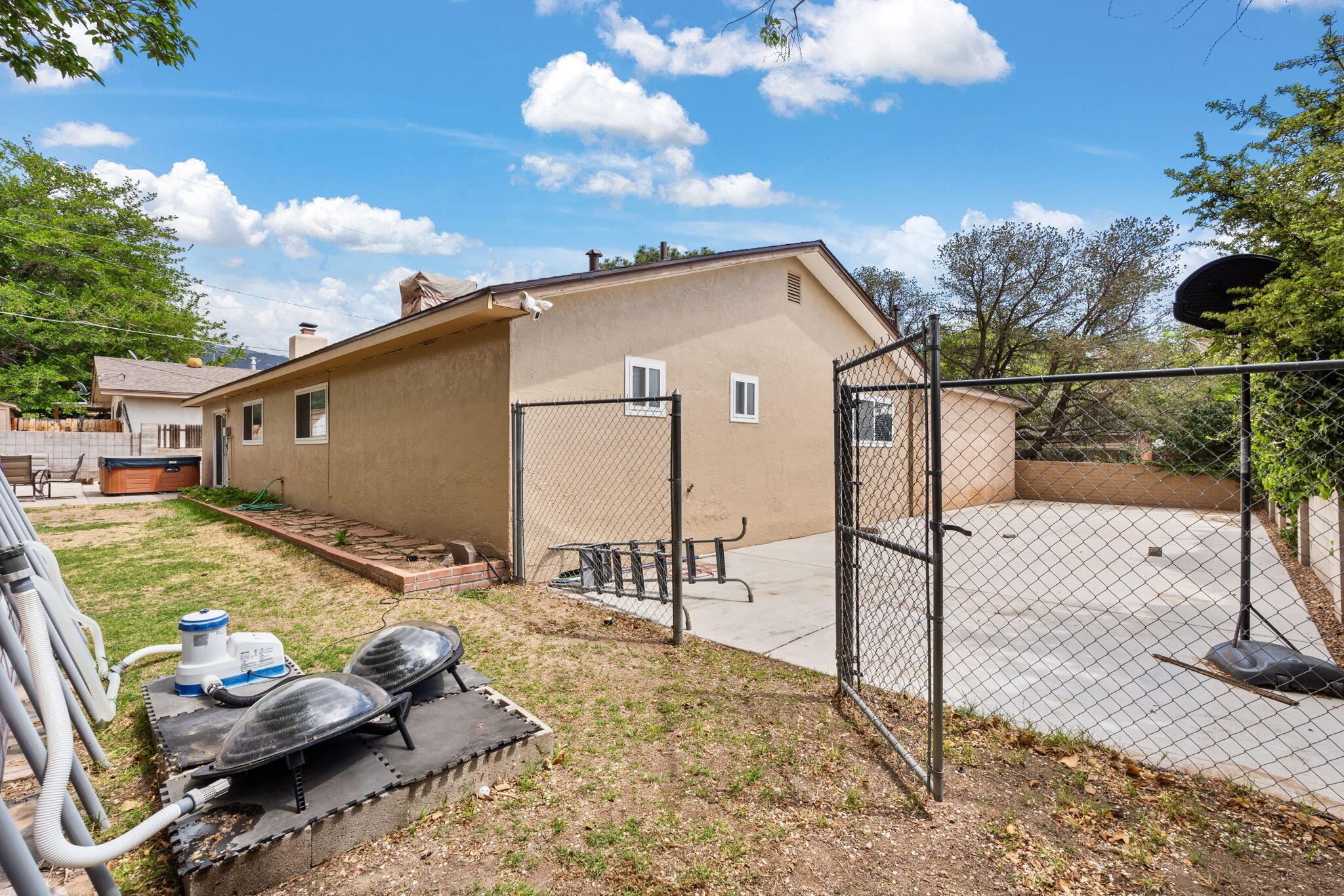 10401 KAREN Avenue NE