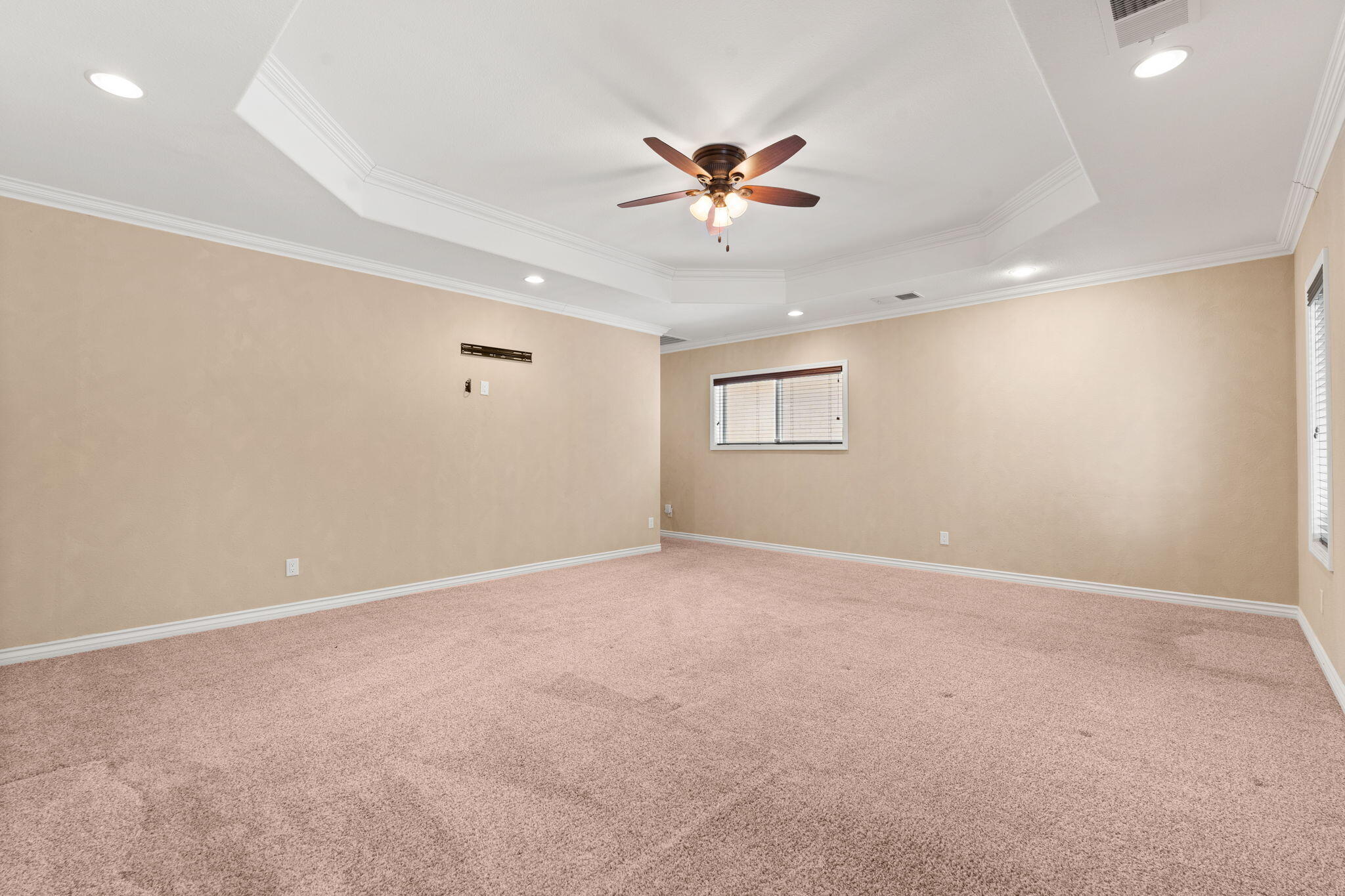 10401 KAREN Avenue NE