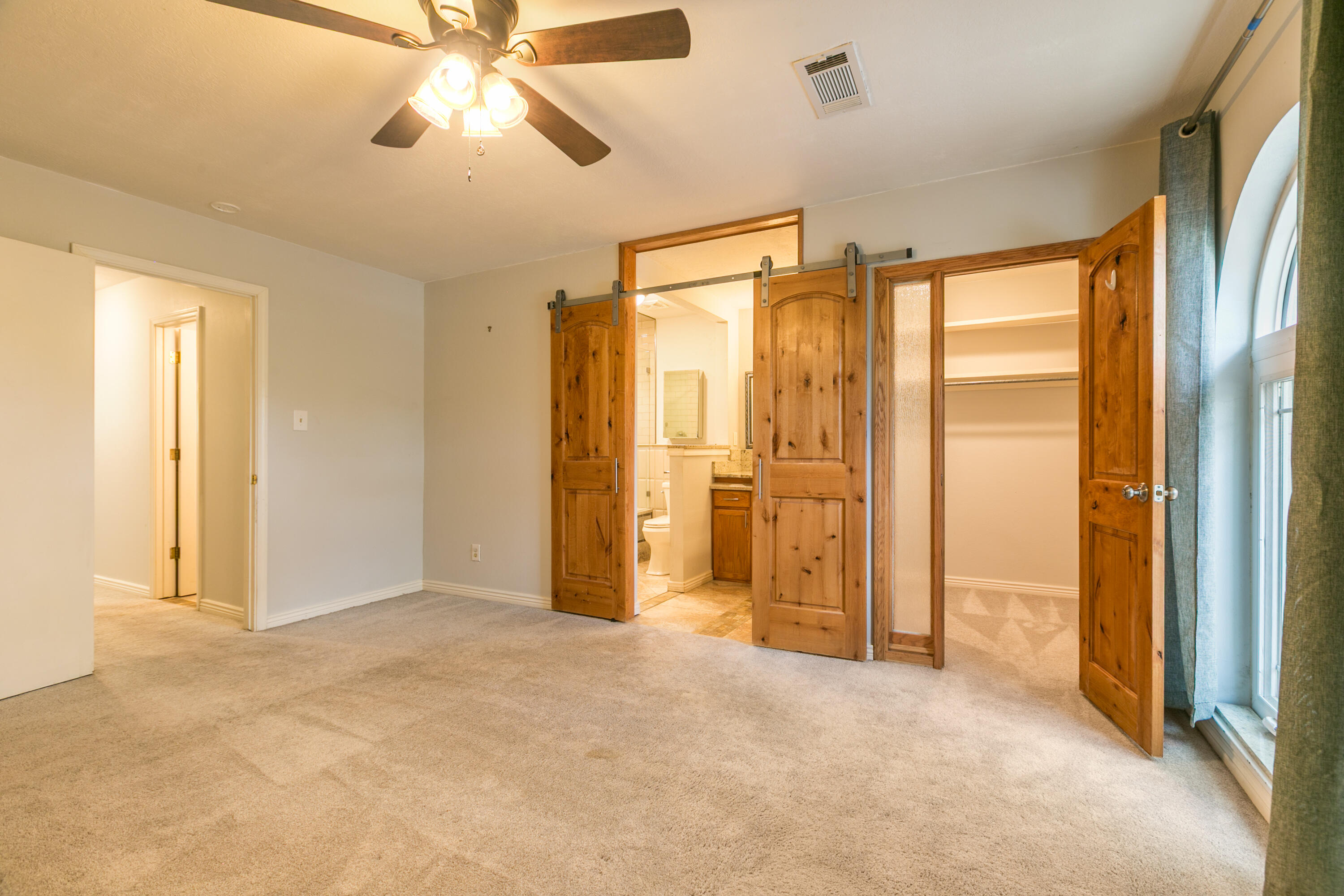 2108 ESPANOLA Street NE