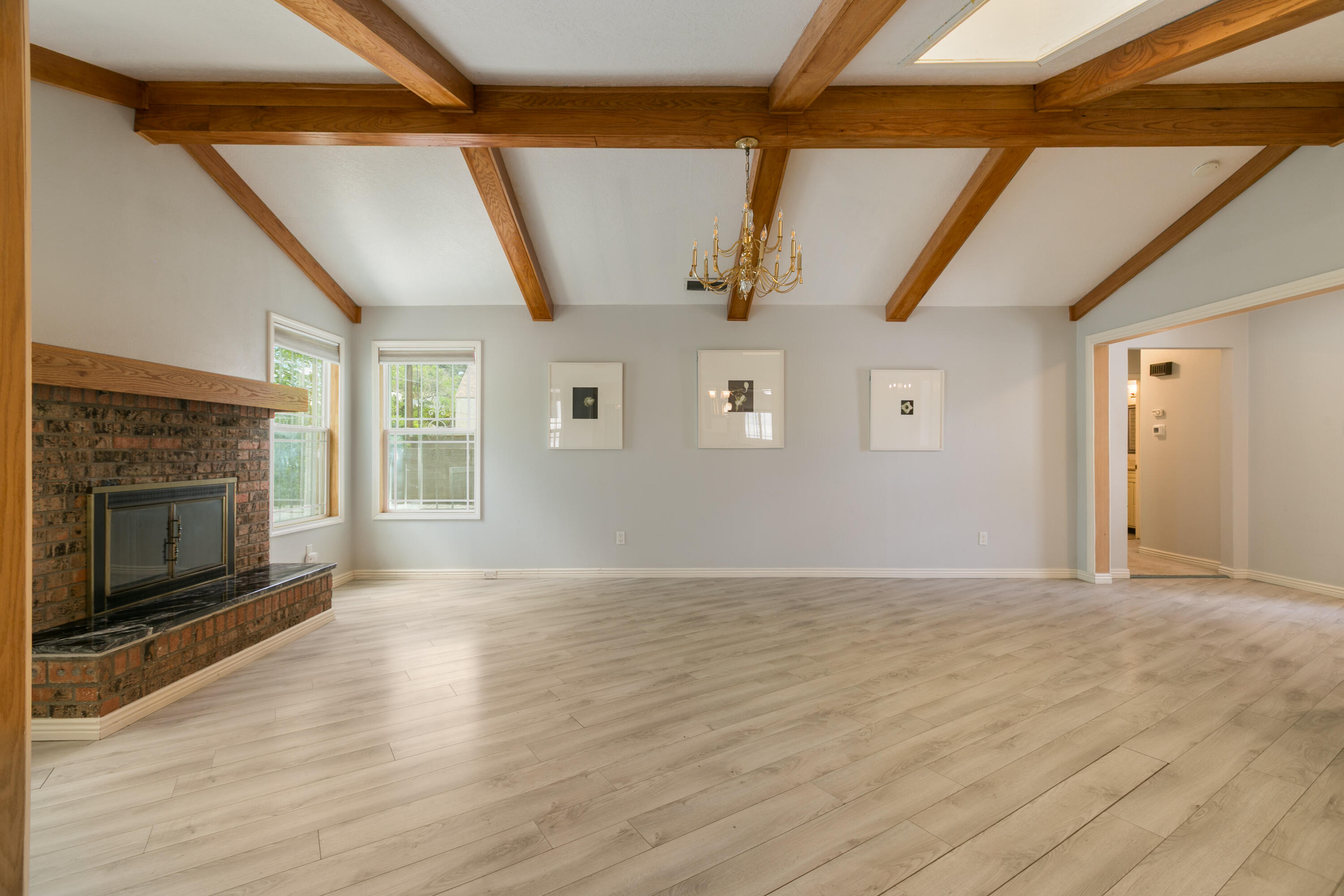 2108 ESPANOLA Street NE