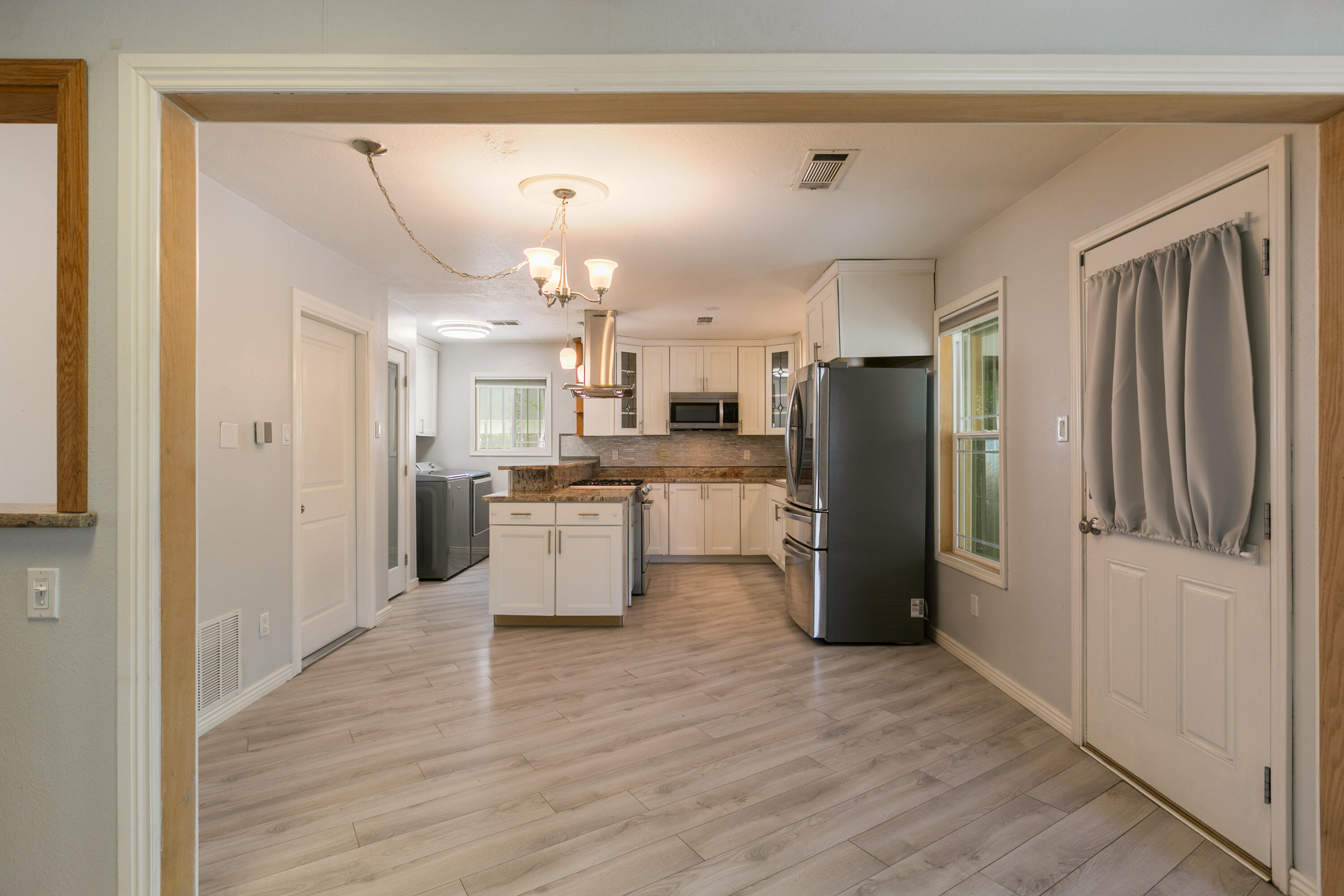 2108 ESPANOLA Street NE