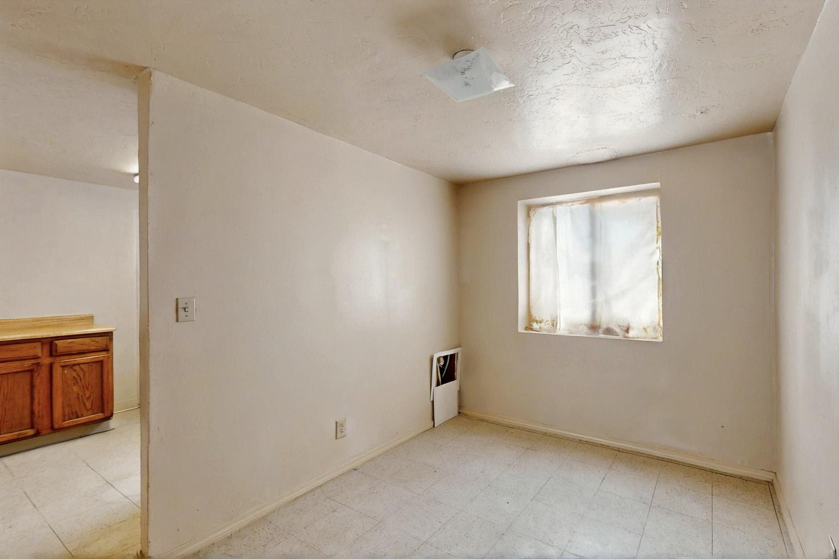 5212 CHEROKEE Road NE