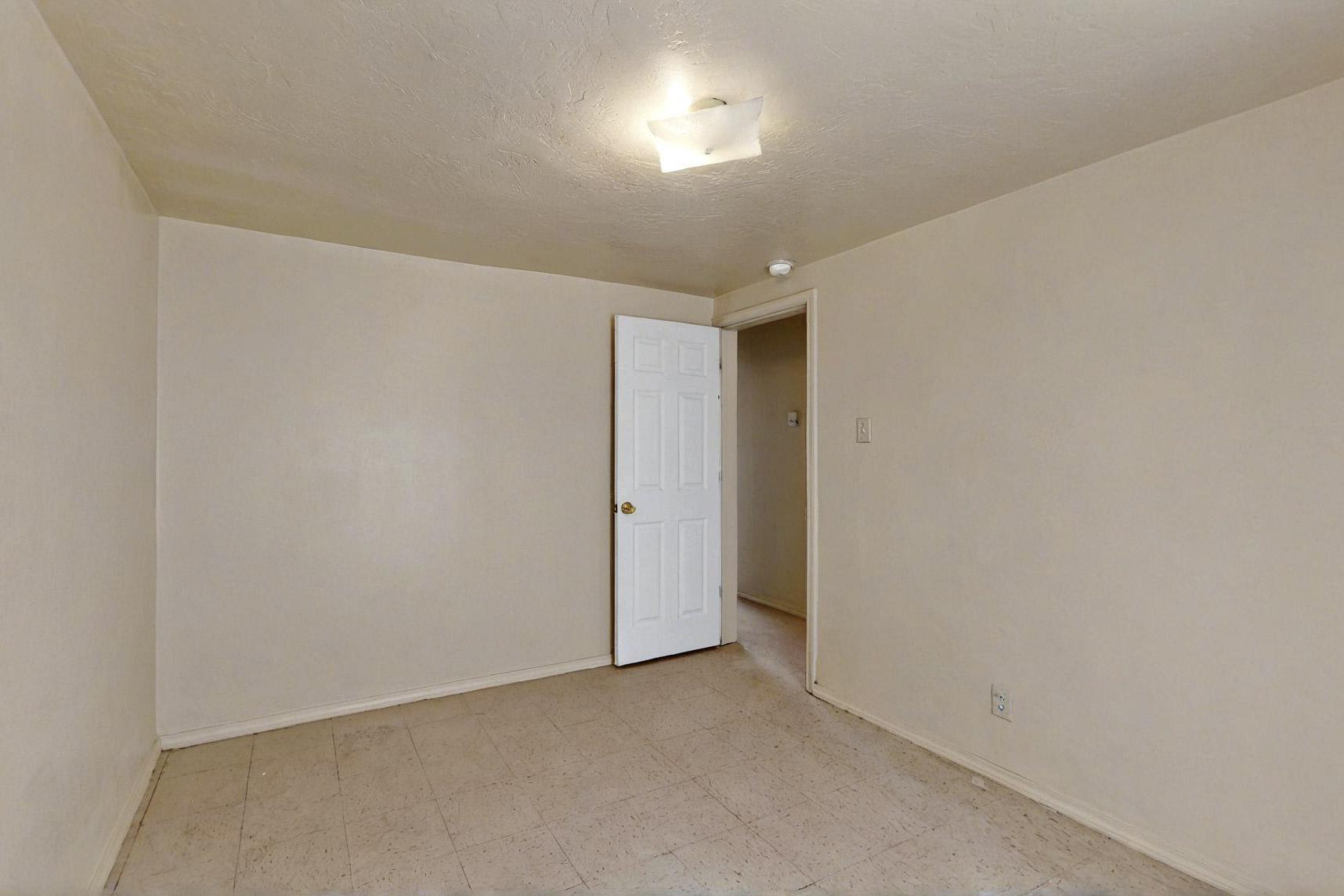 5212 CHEROKEE Road NE