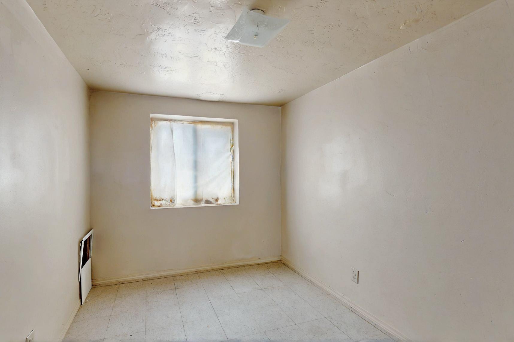 5212 CHEROKEE Road NE