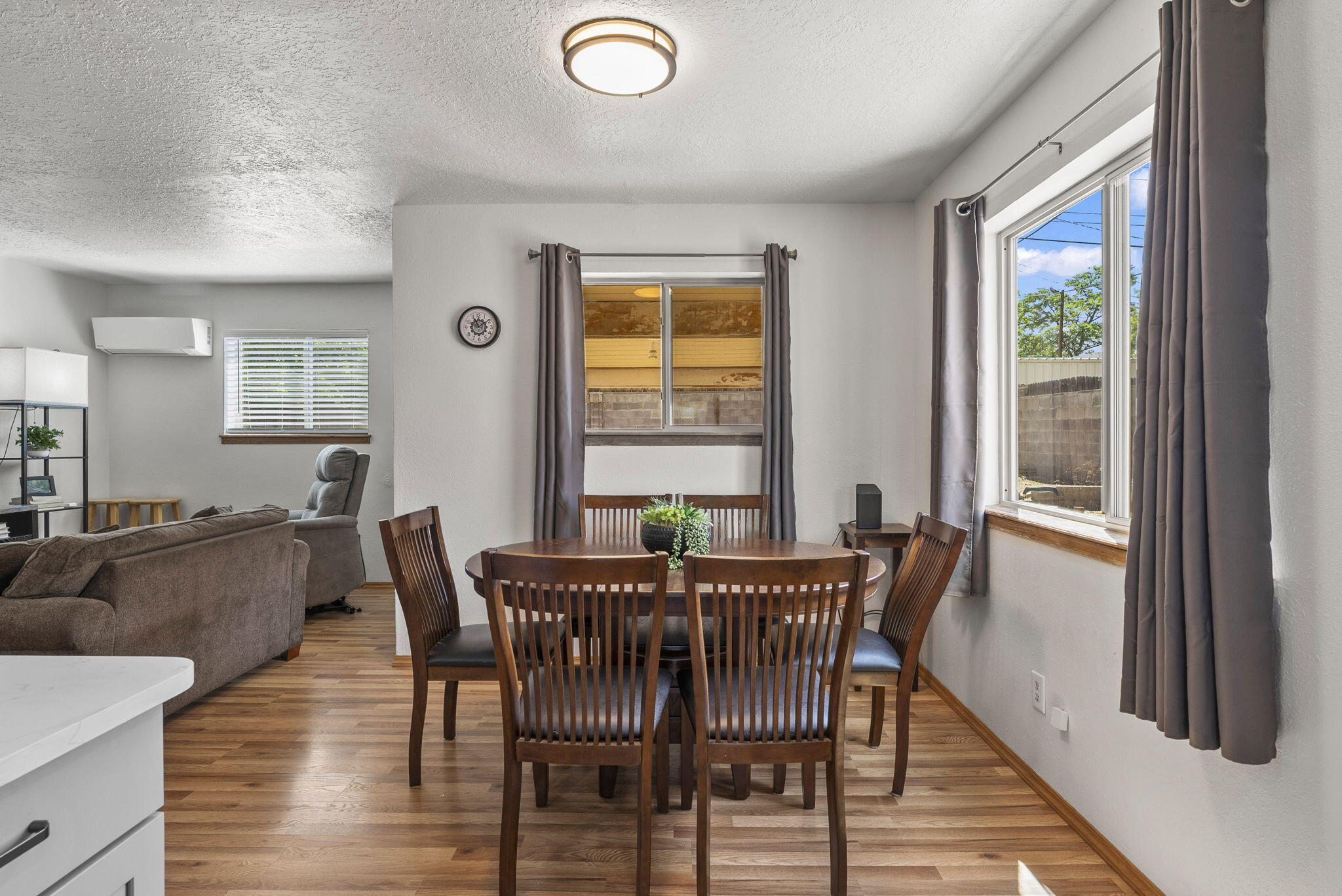 1712 MURIEL Street NE