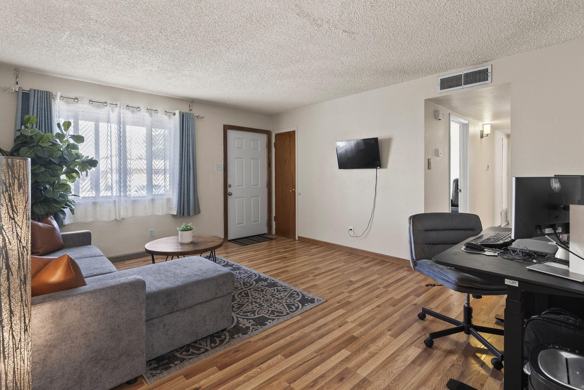 1712 MURIEL Street NE