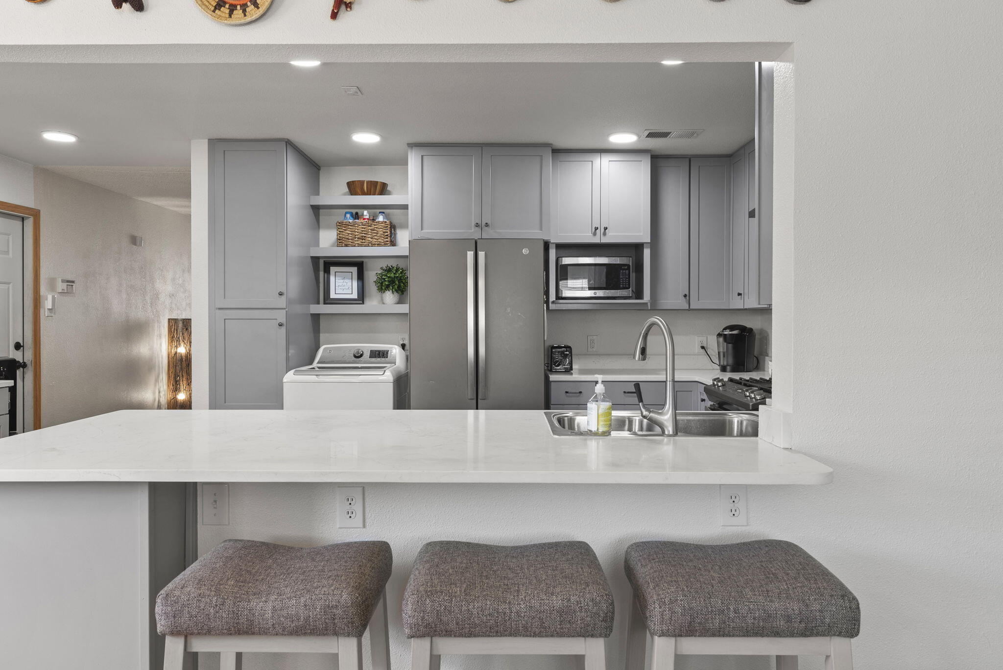 1712 MURIEL Street NE