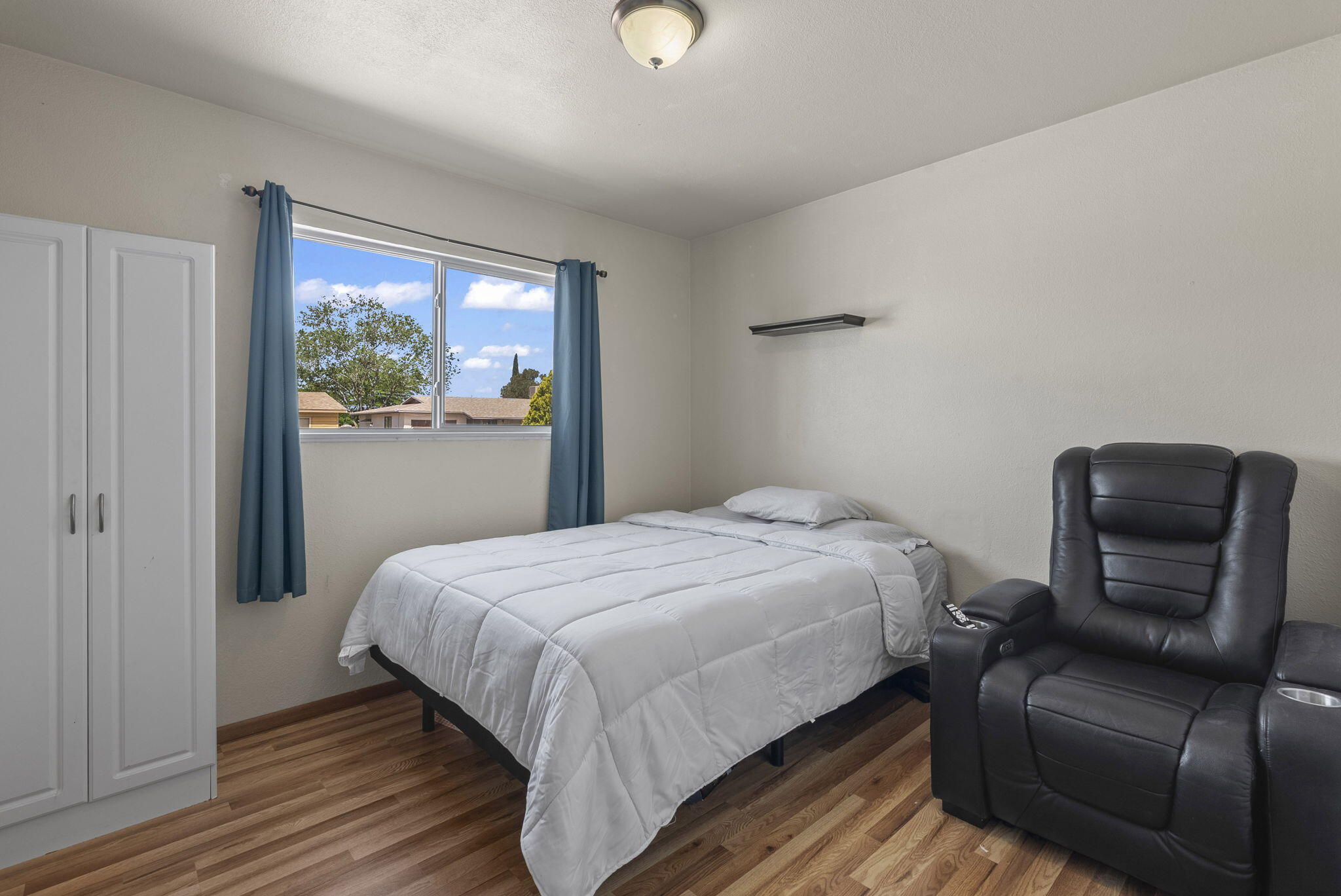 1712 MURIEL Street NE