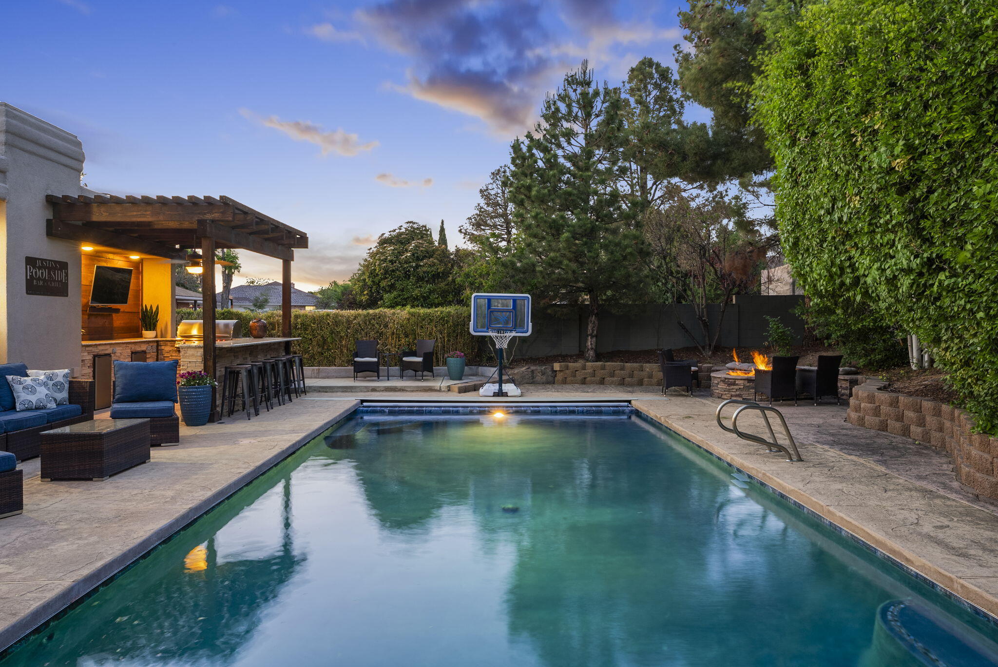 5512 ESTRELLITA DEL NORTE Road NE