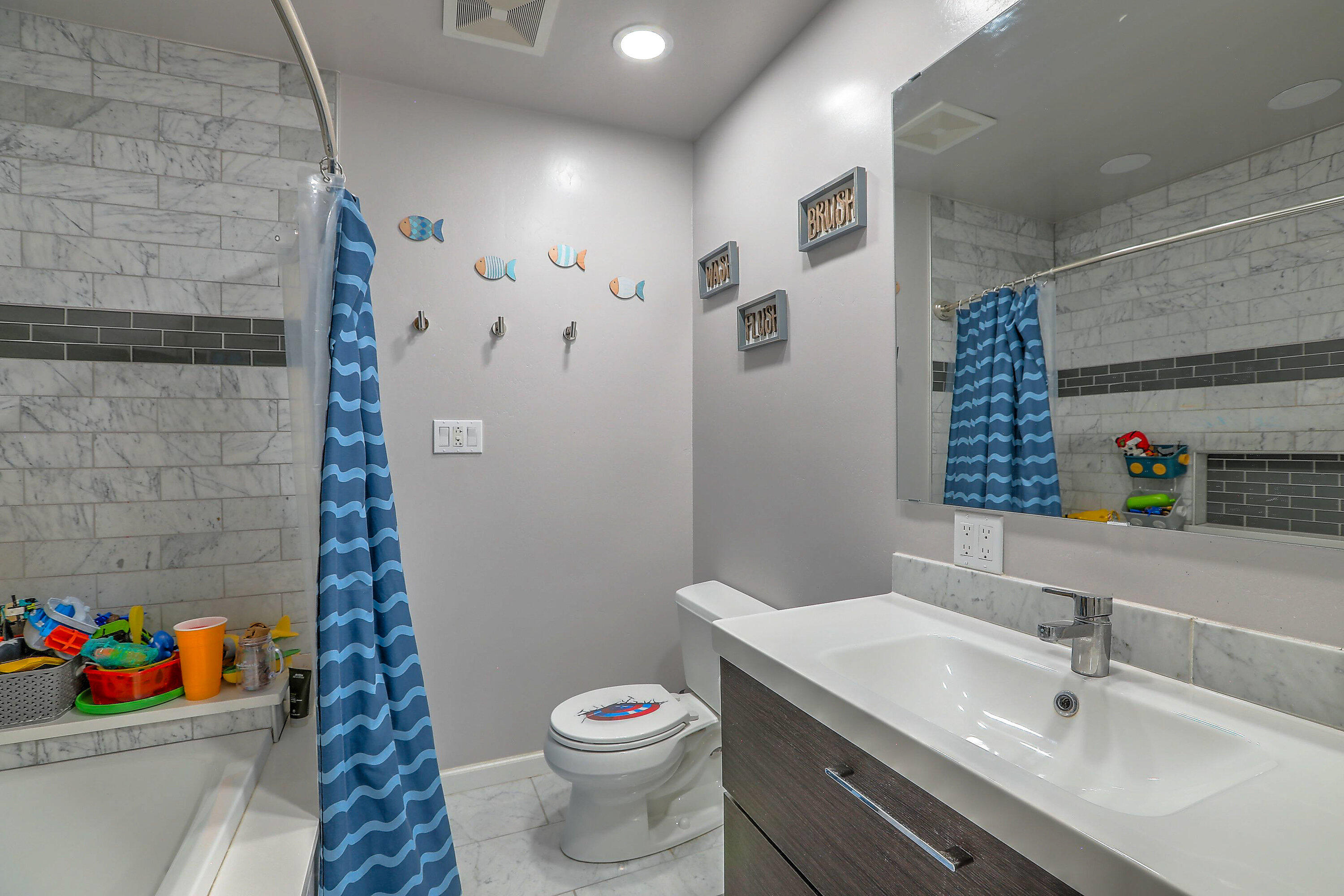 7421 WOODAL Street NE