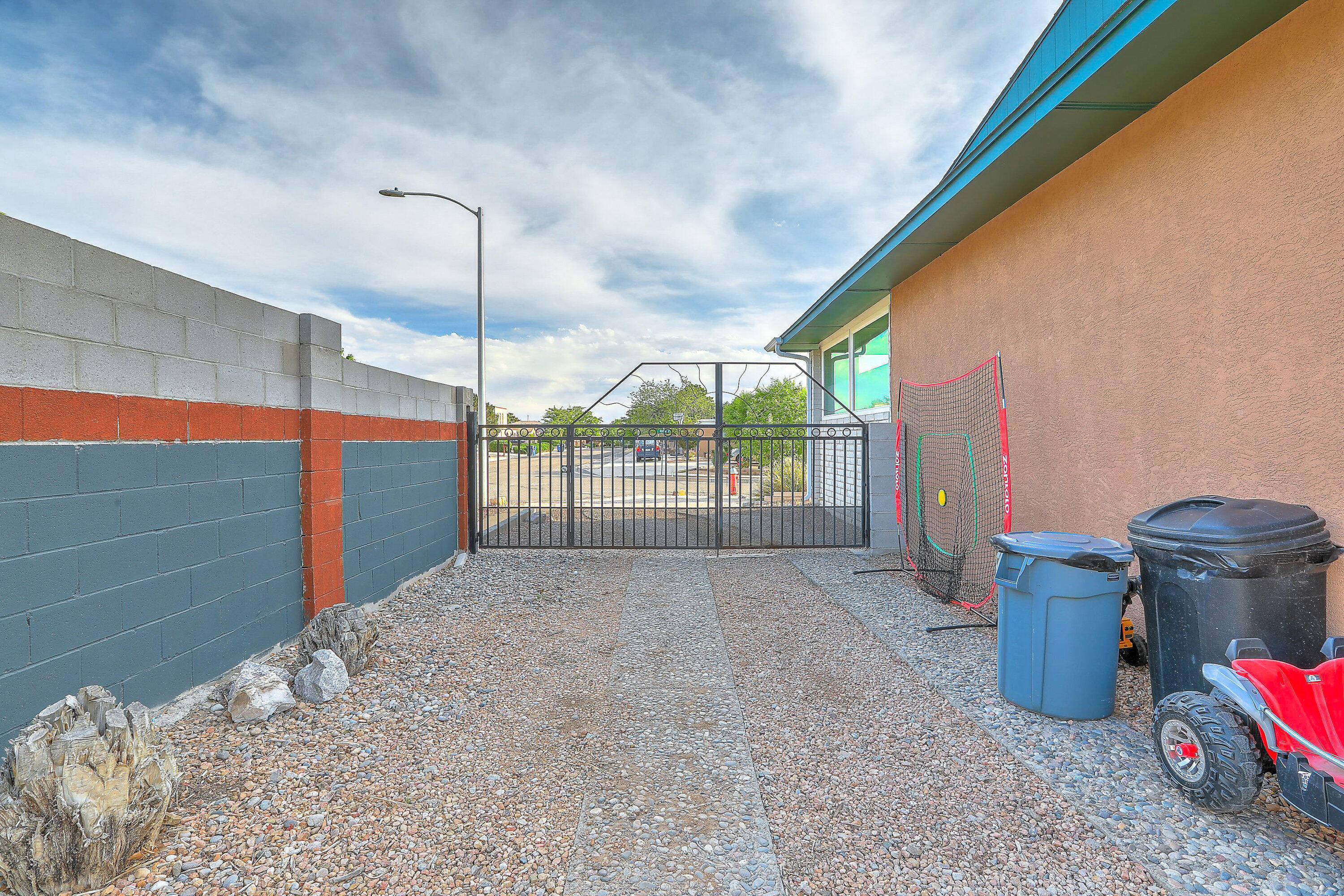 7421 WOODAL Street NE